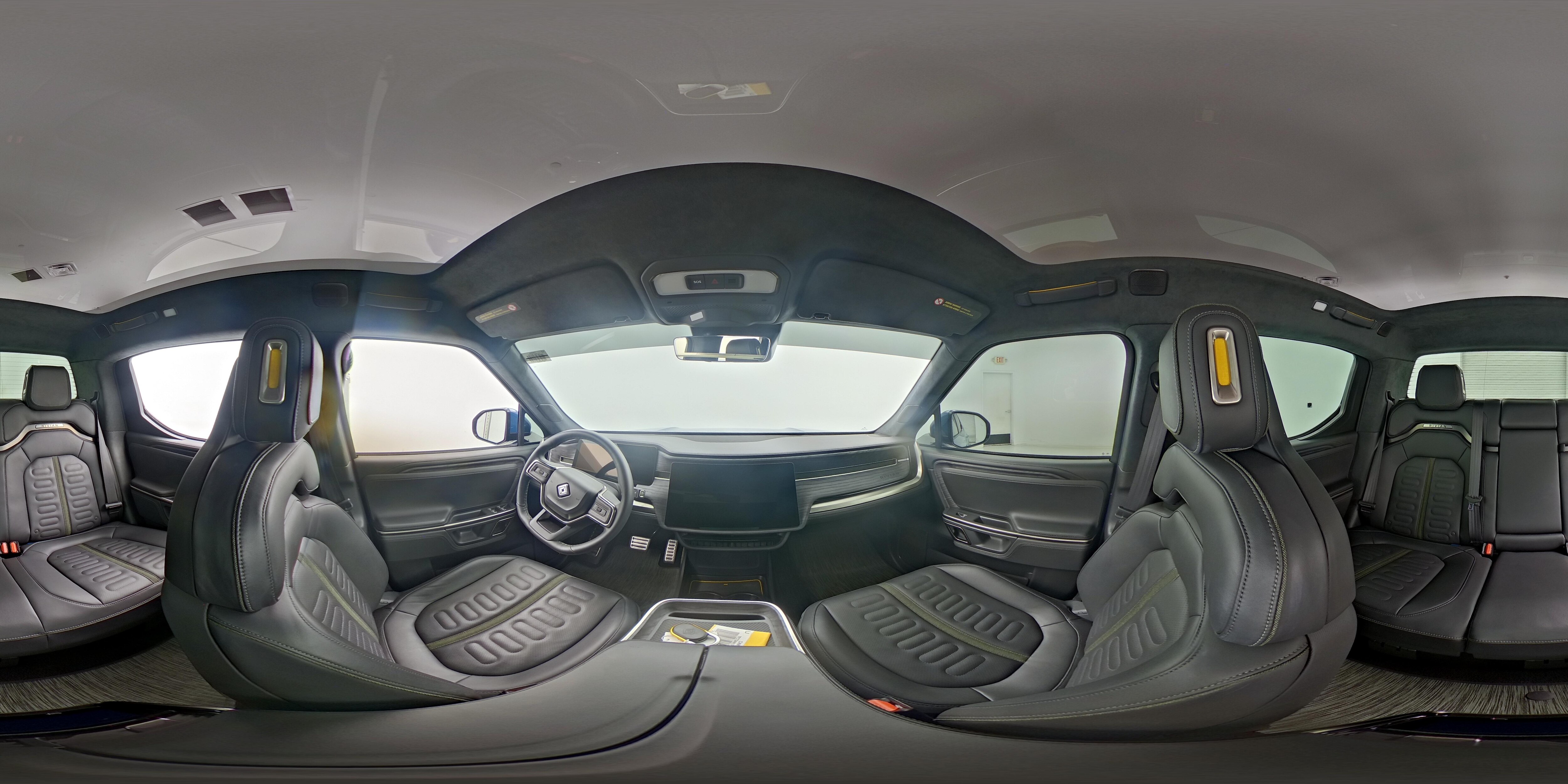 2023 Rivian R1T Adventure - Photo 25