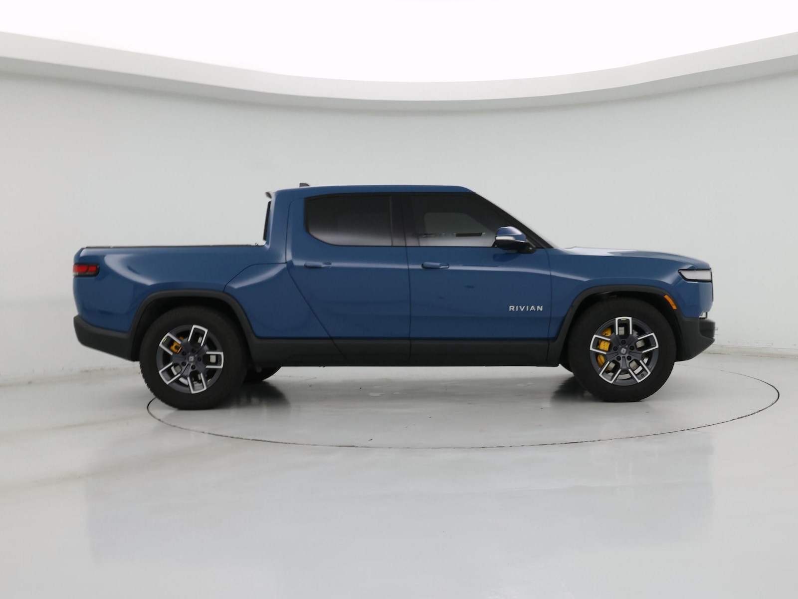 2023 Rivian R1T Adventure - Photo 8