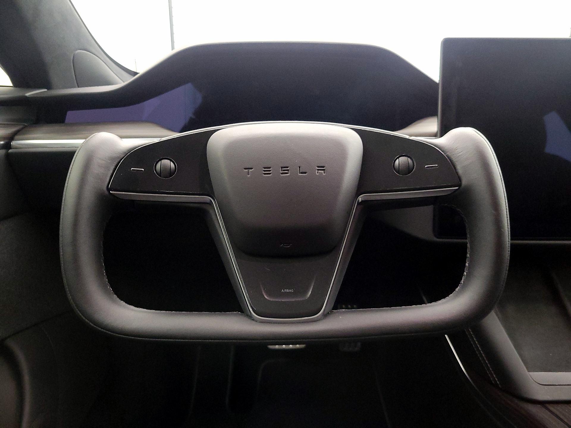 Thumbnail: 2022 Tesla Model S - 10