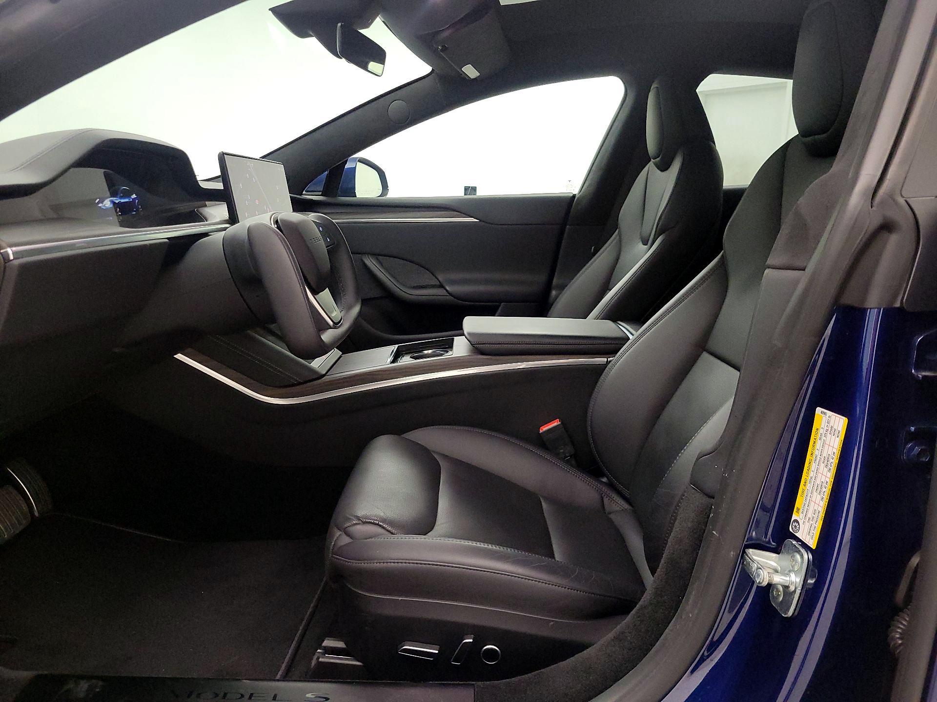 Thumbnail: 2022 Tesla Model S - 11
