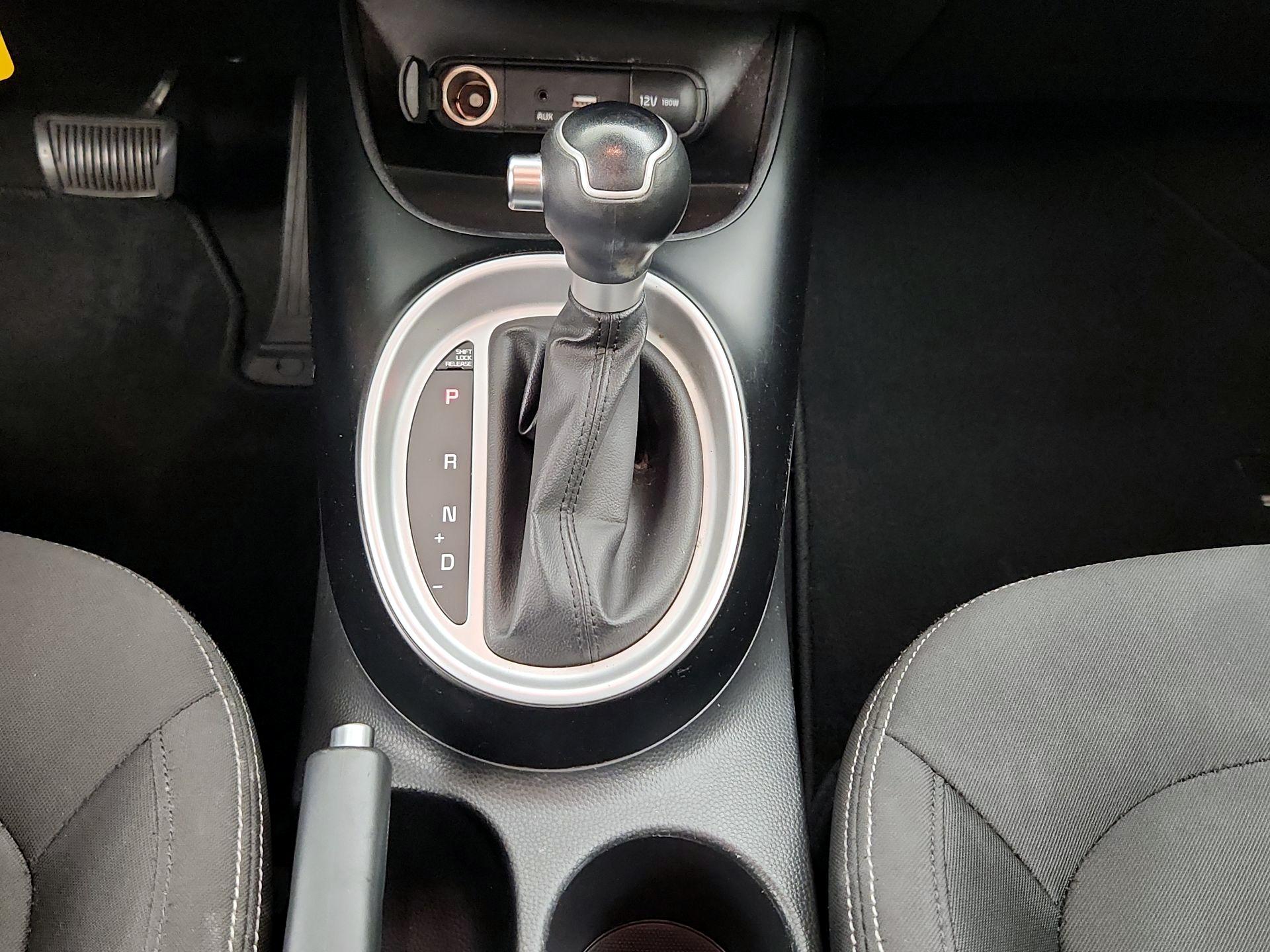 Thumbnail: 2015 Kia Soul - 16