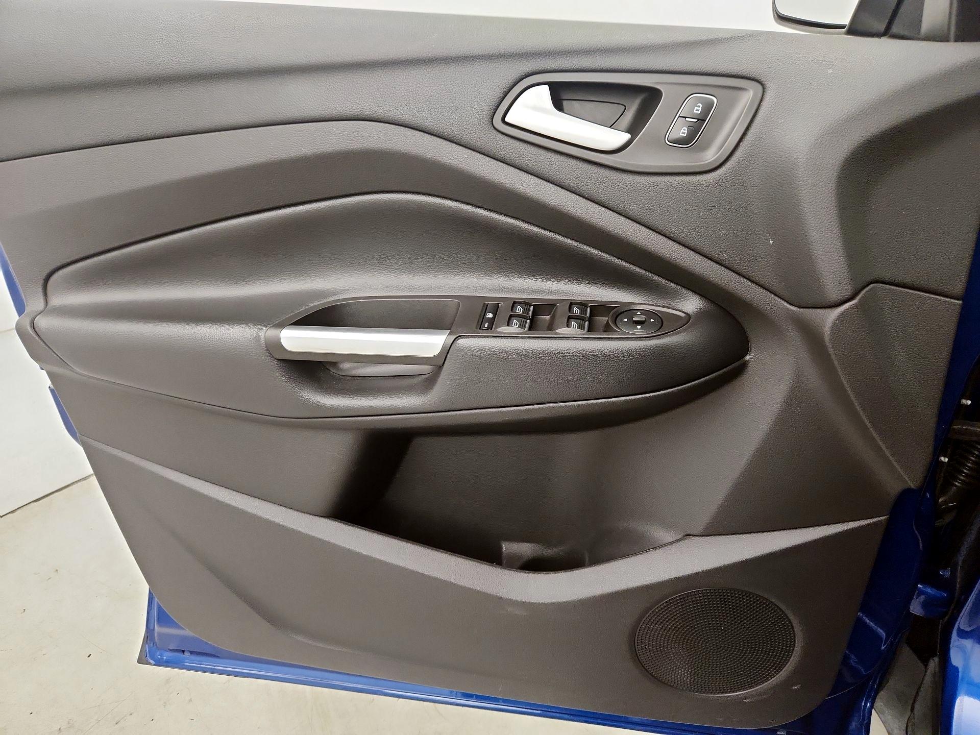 Thumbnail: 2019 Ford Escape - 12