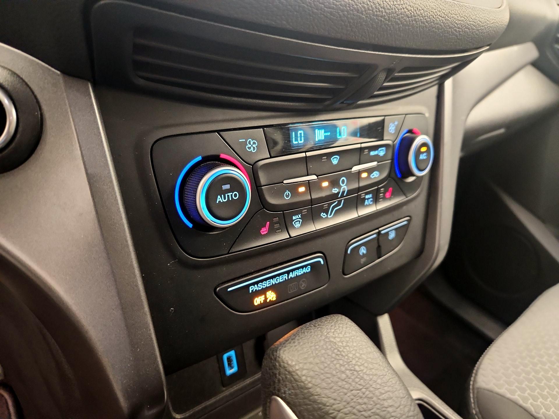 Thumbnail: 2019 Ford Escape - 16