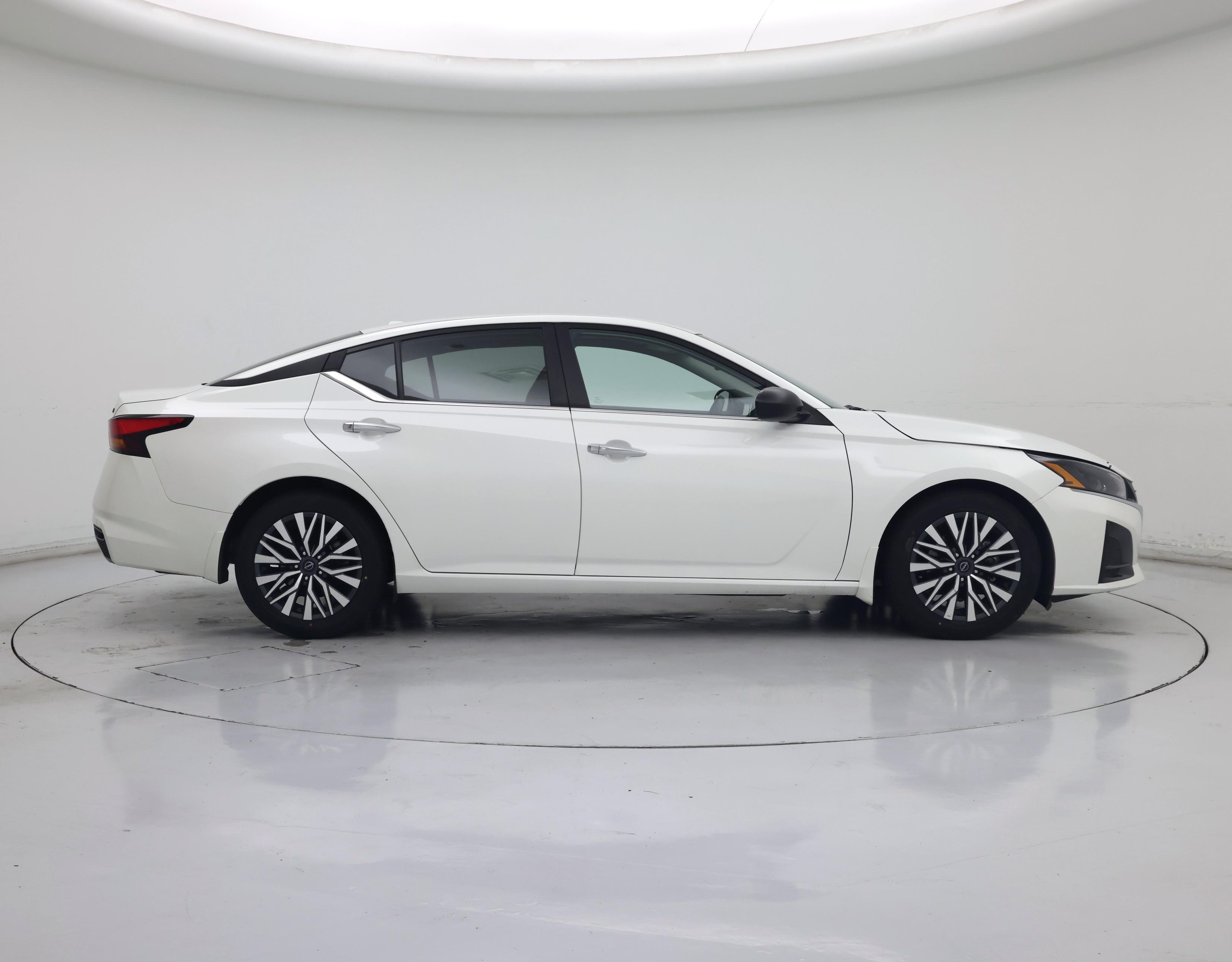 Thumbnail: 2024 Nissan Altima - 7