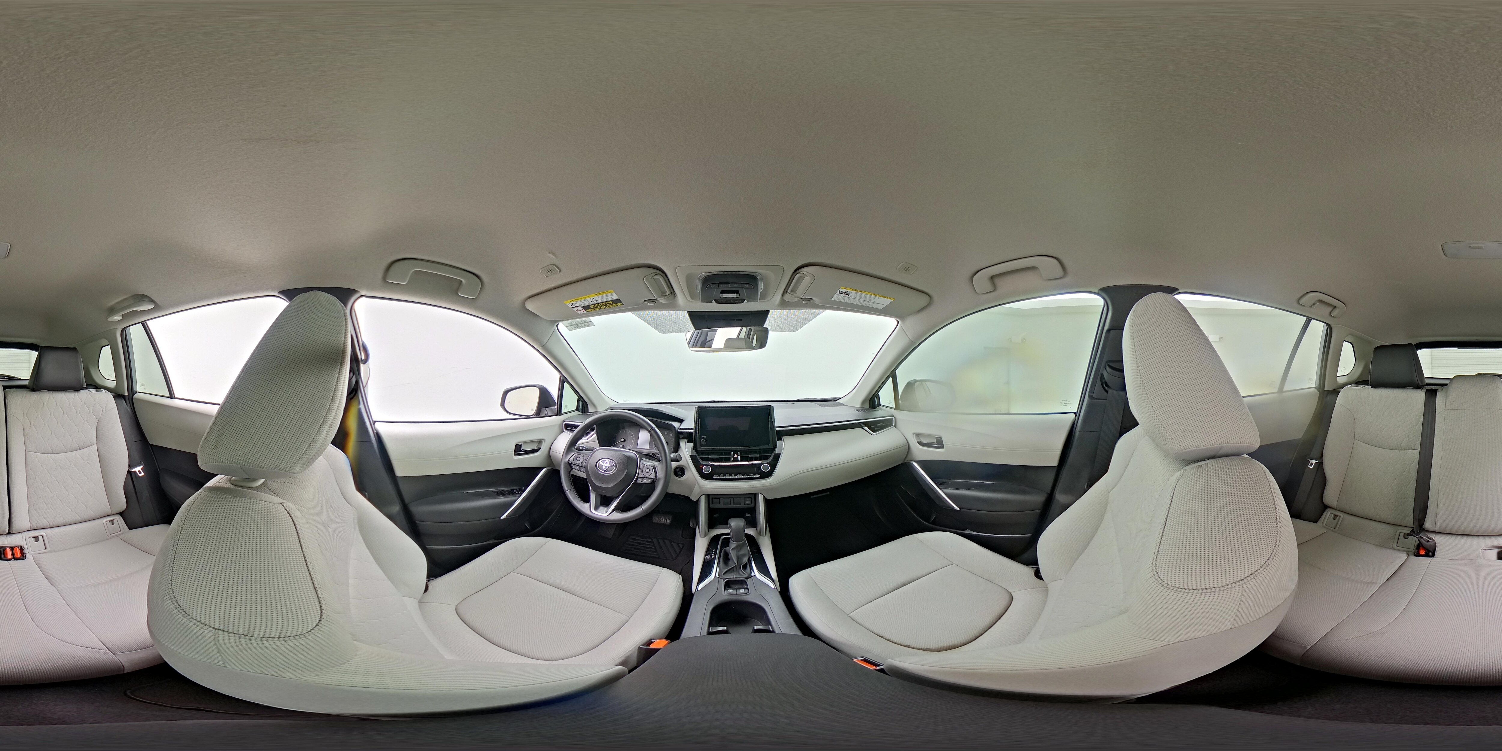 2024 Toyota Corolla Cross LE - Photo 25