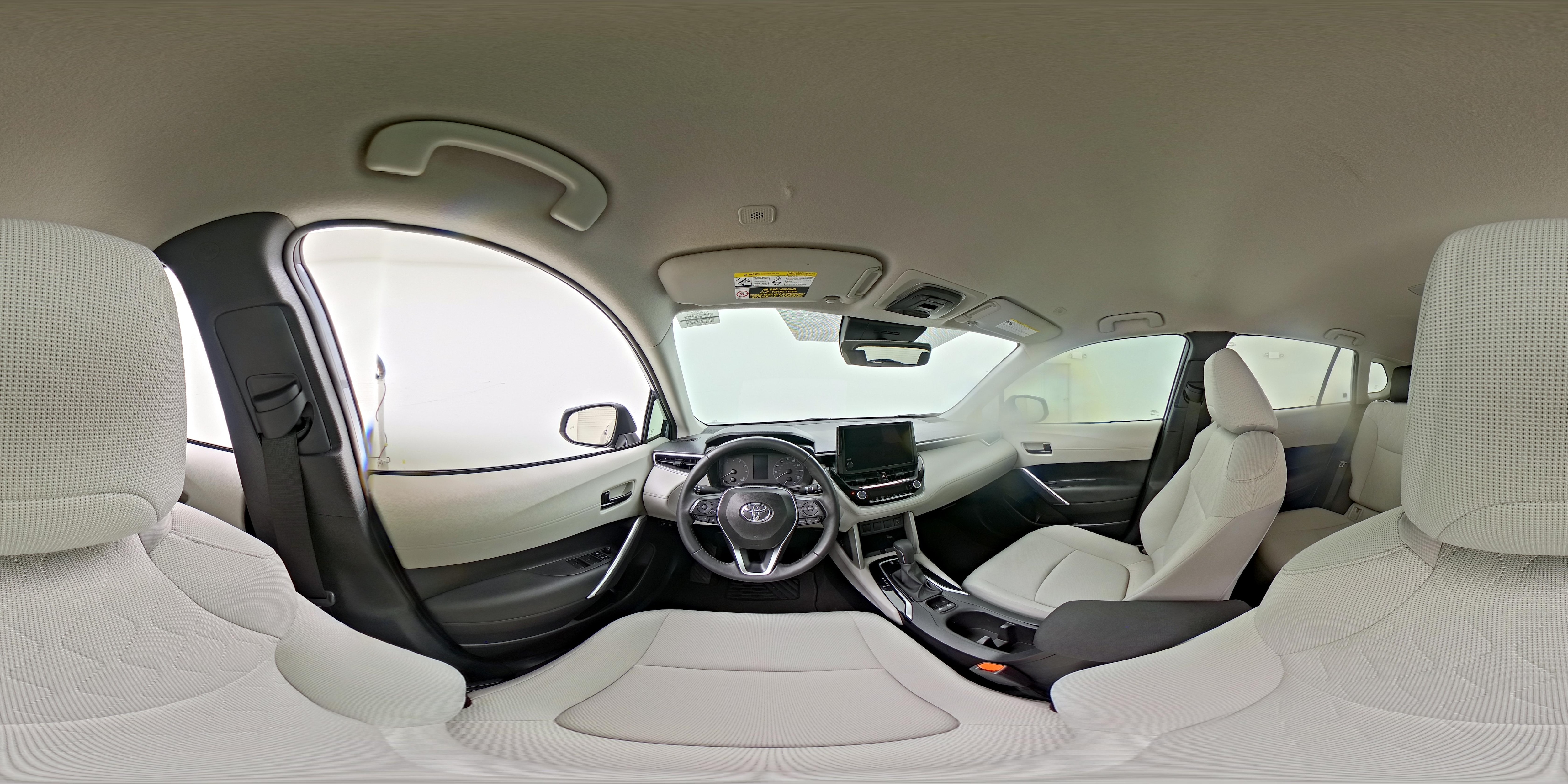 2024 Toyota Corolla Cross LE - Photo 27