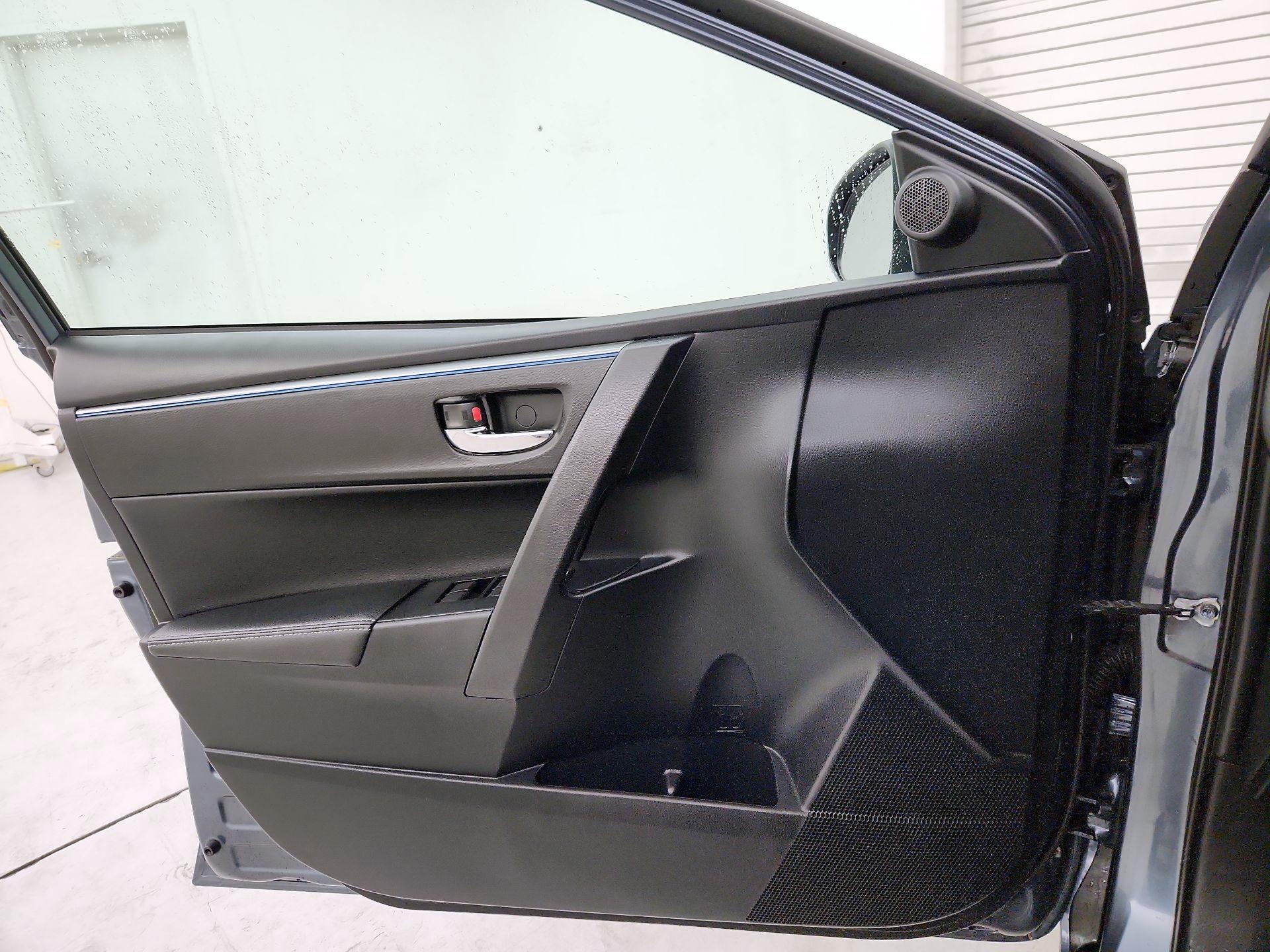 Thumbnail: 2015 Toyota Corolla - 12
