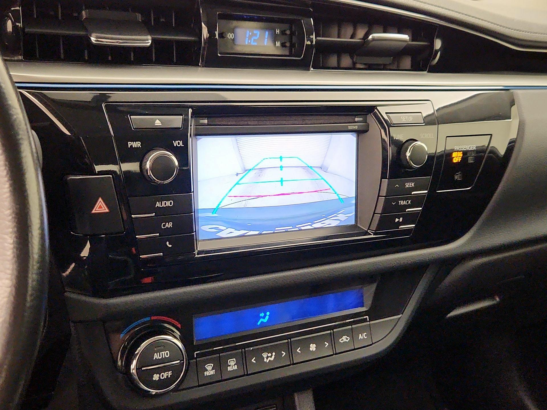 Thumbnail: 2015 Toyota Corolla - 14