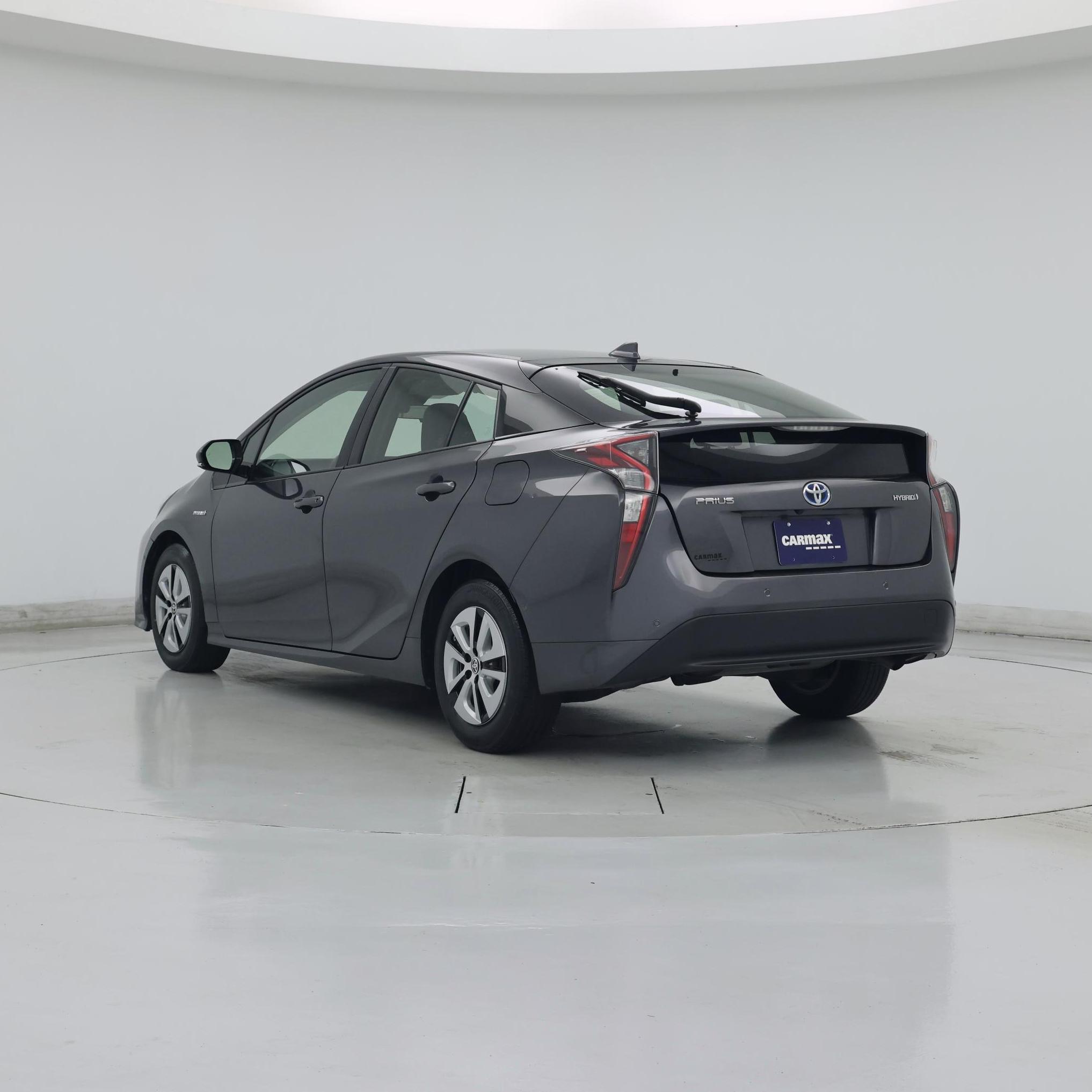 Thumbnail: 2018 Toyota Prius - 2