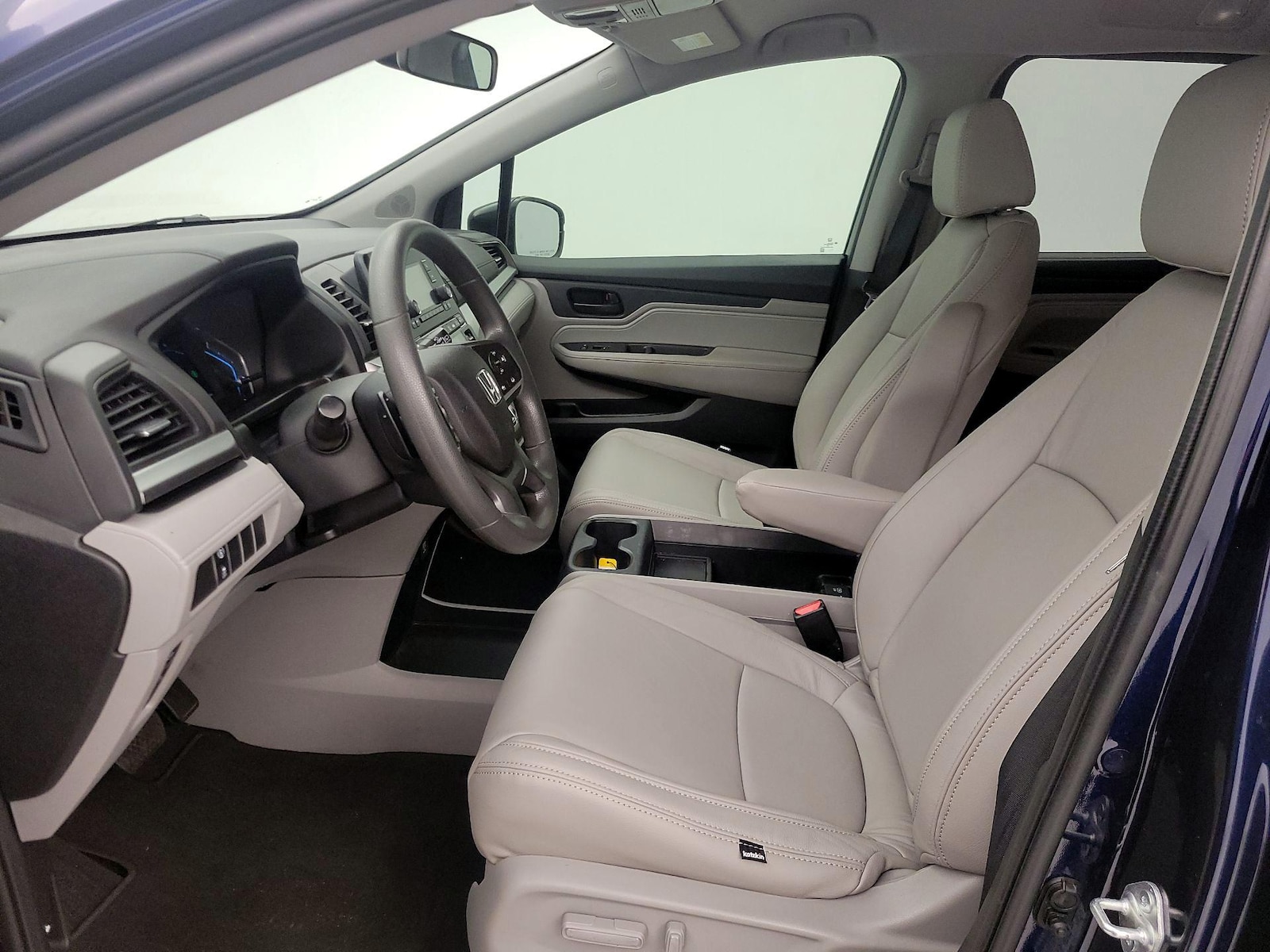 Power Seat(s) & Side Airbags