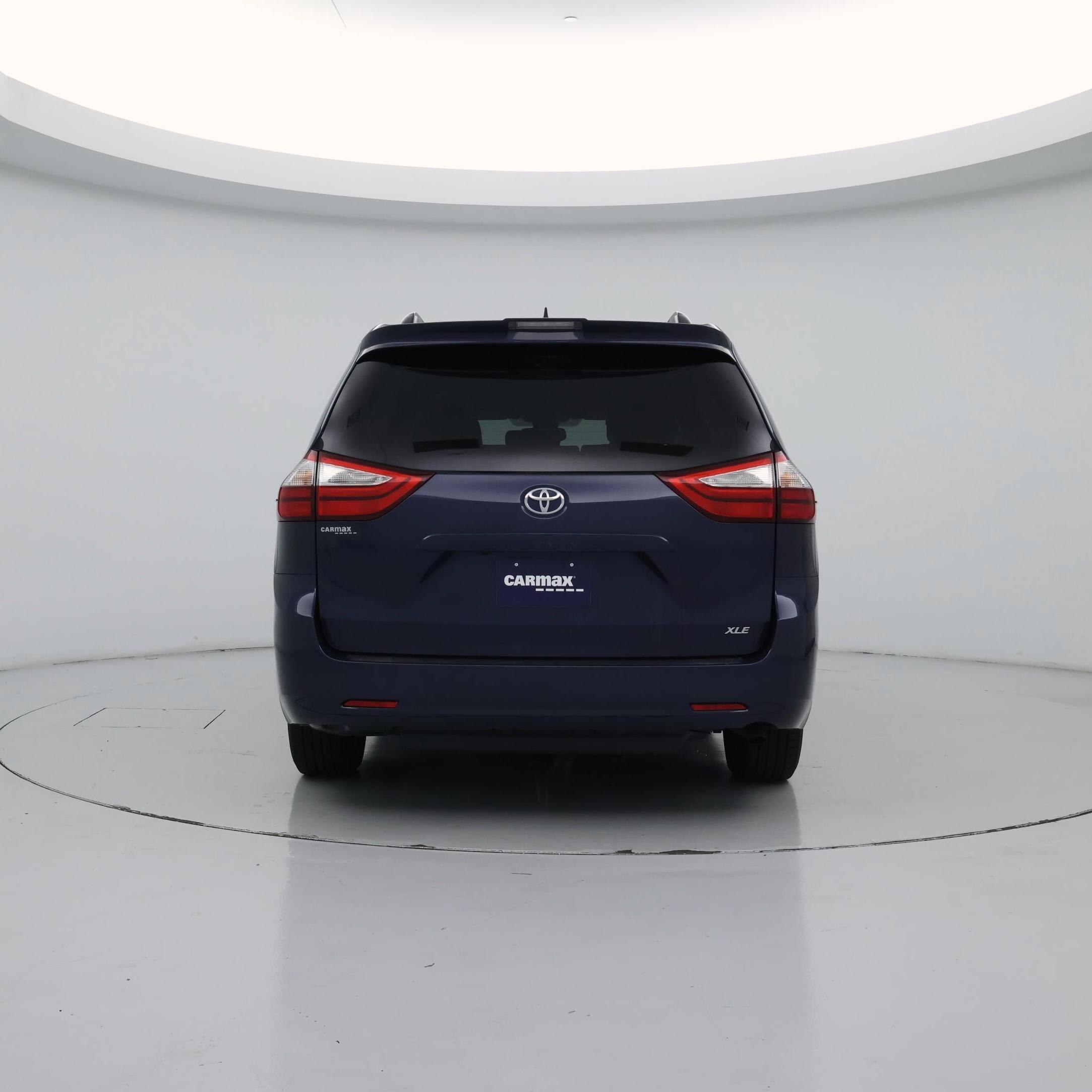 Thumbnail: 2018 Toyota Sienna - 6