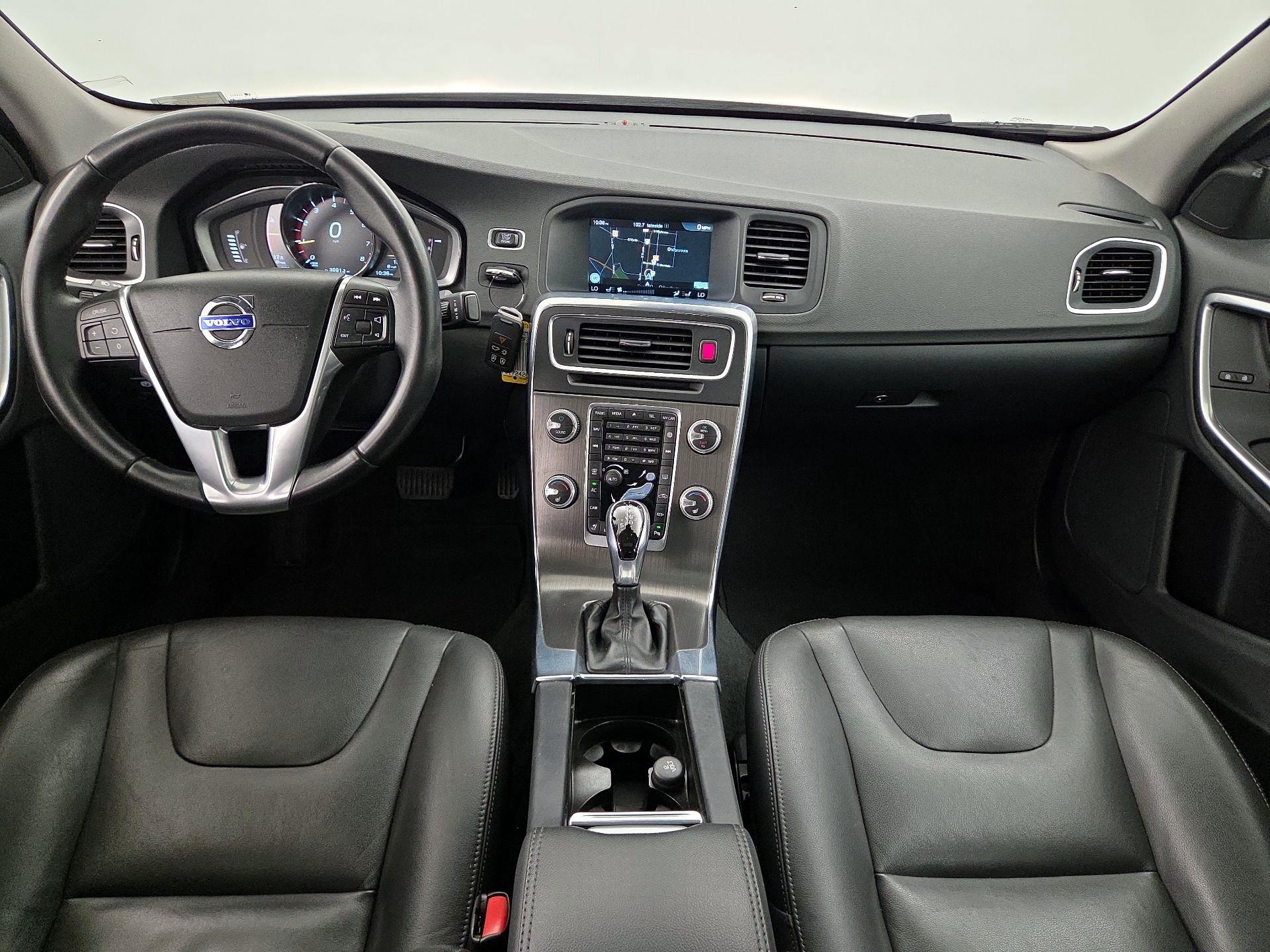 Thumbnail: 2015 Volvo S60 - 9
