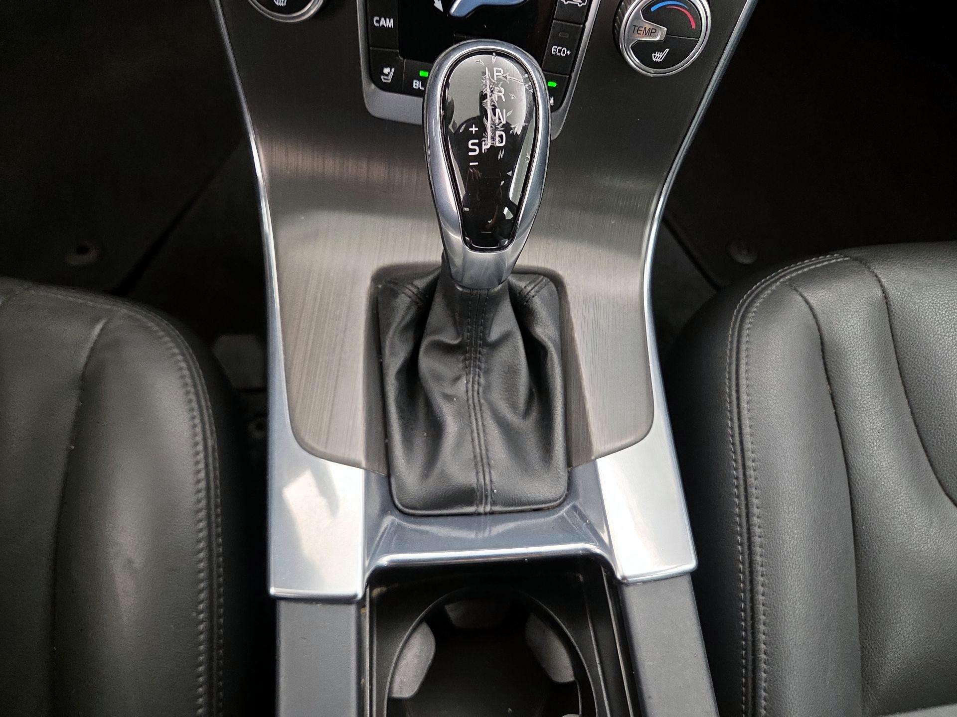 Thumbnail: 2015 Volvo S60 - 18