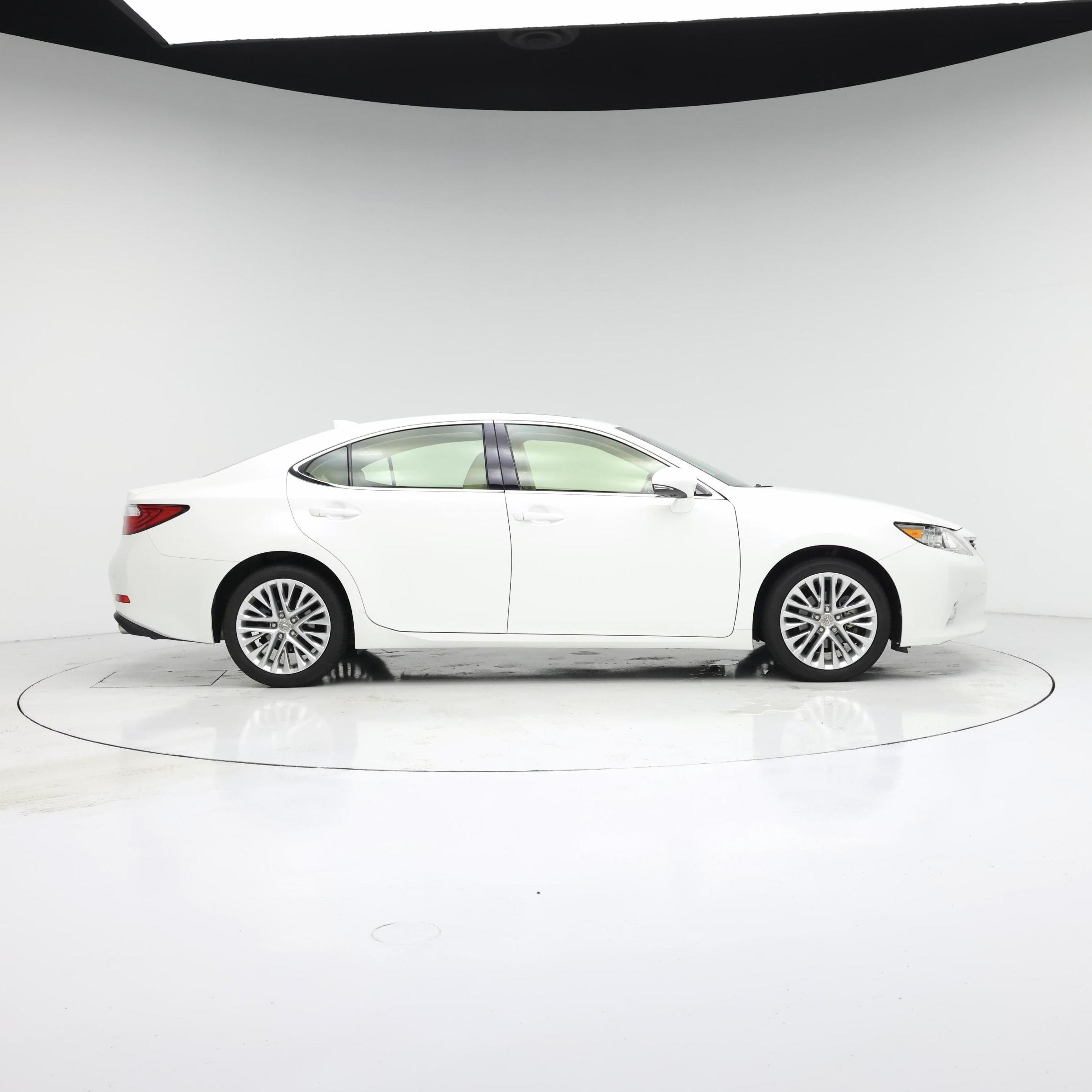 Thumbnail: 2015 Lexus ES - 7