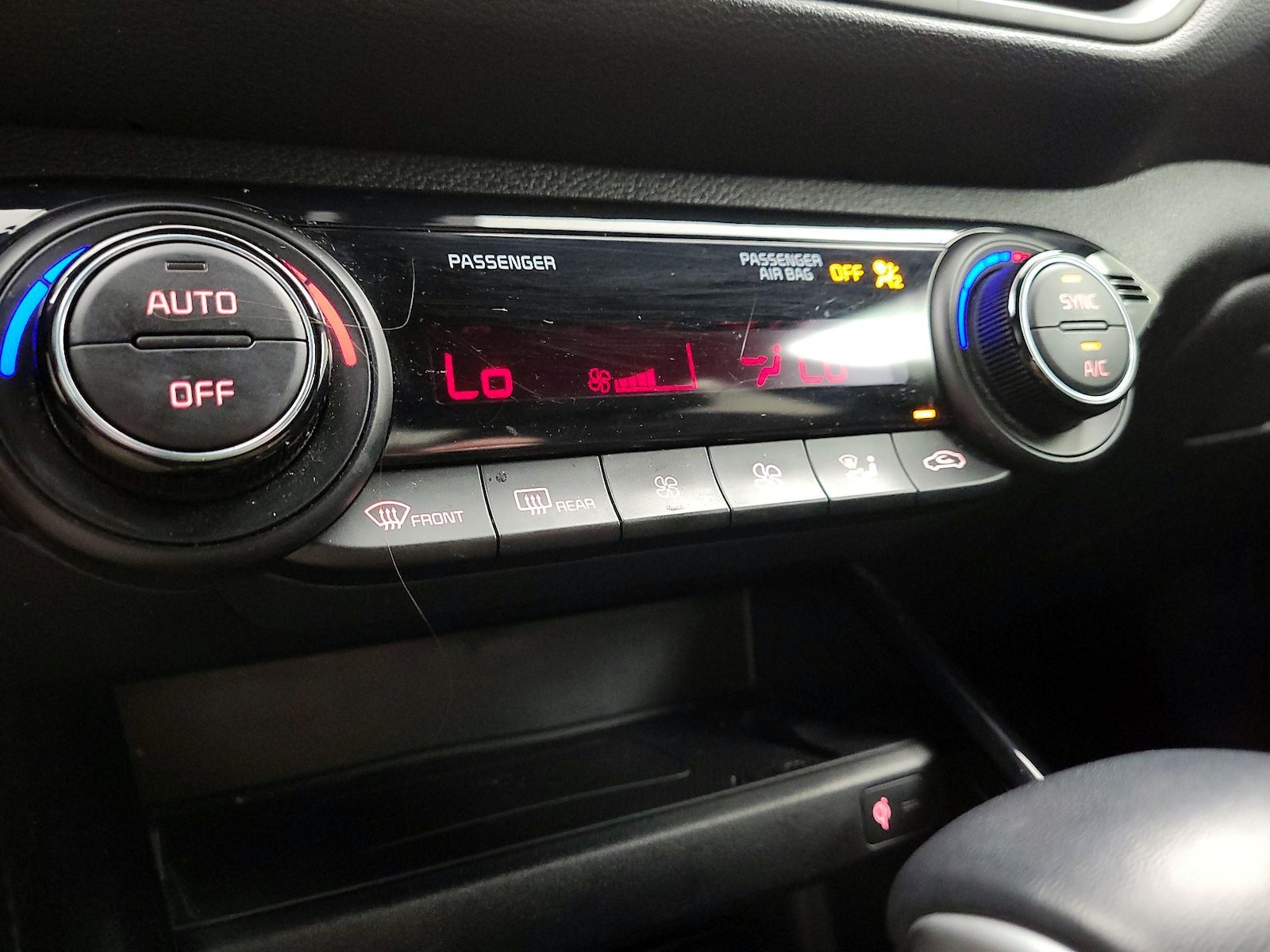 2023 Kia Forte GT-Line - Photo 18