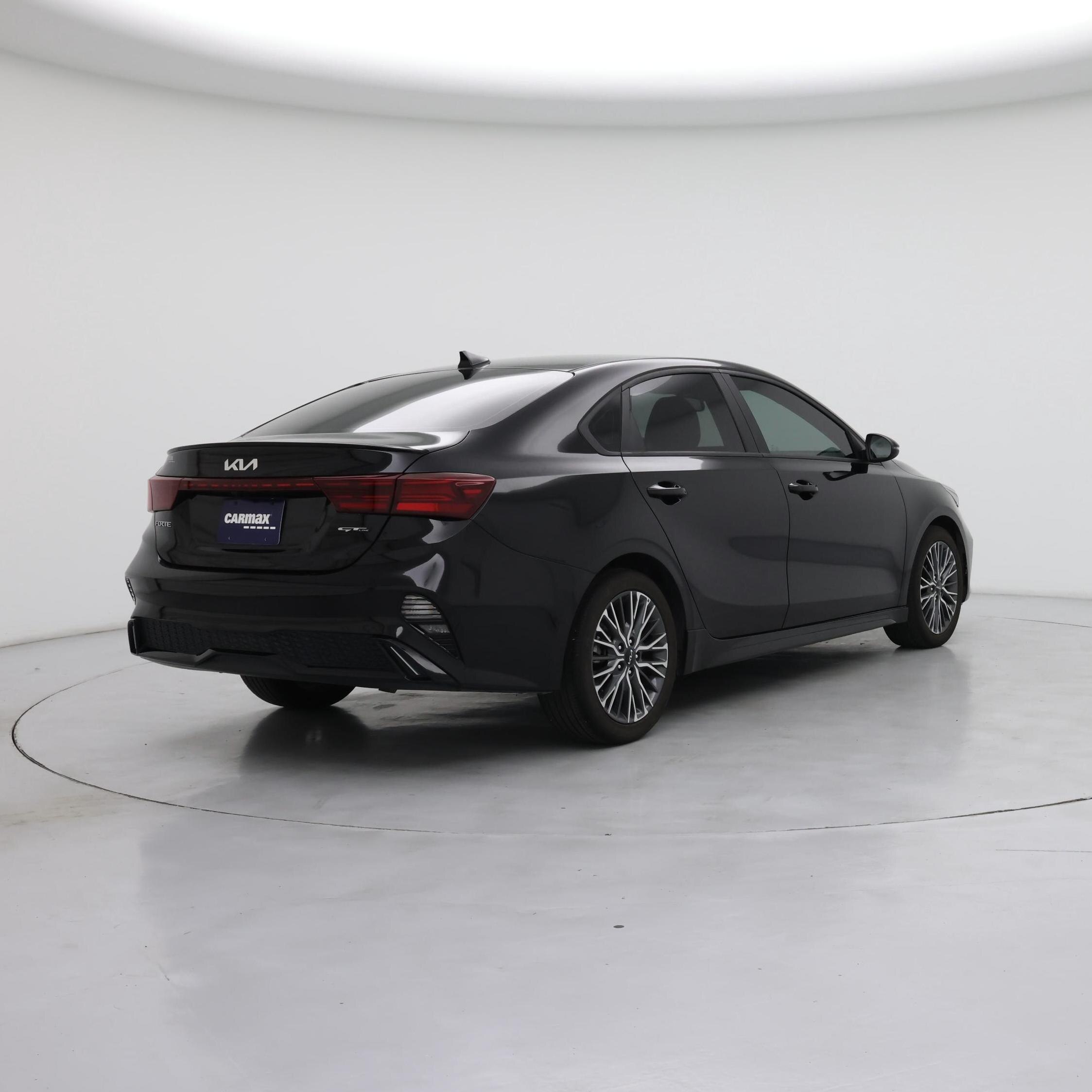 Thumbnail: 2023 Kia Forte - 8
