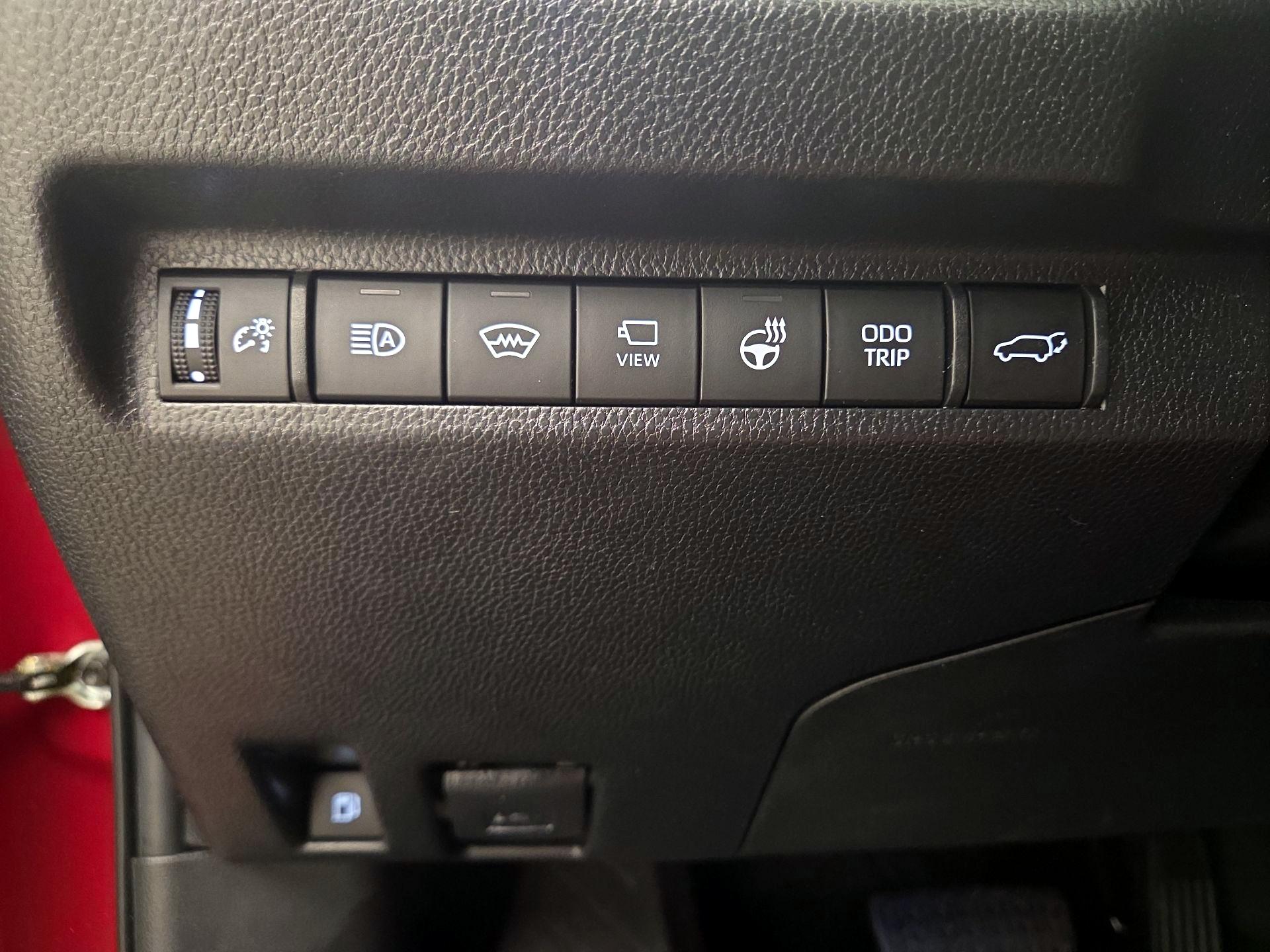 Thumbnail: 2023 Toyota RAV4 - 13