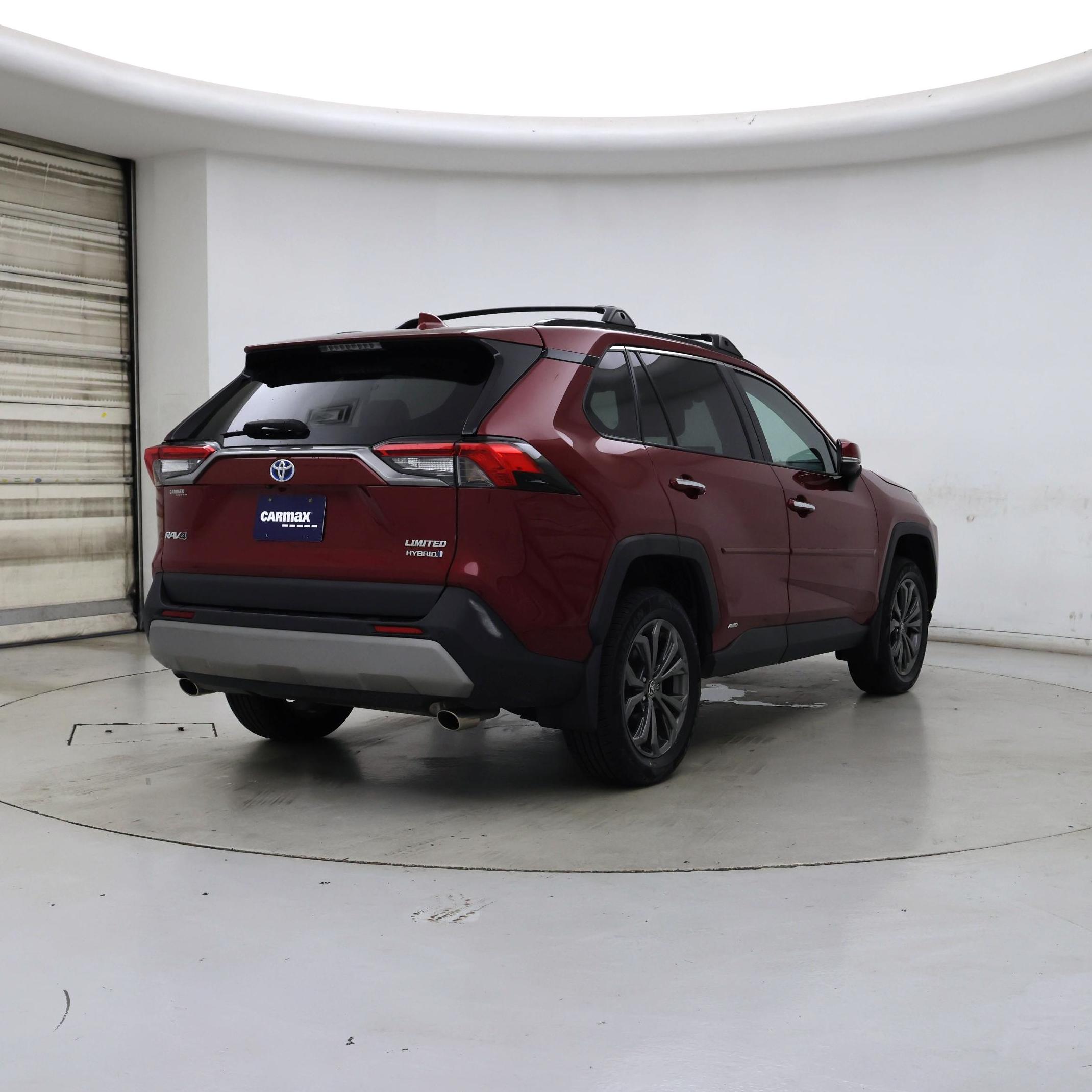 Thumbnail: 2023 Toyota RAV4 - 8