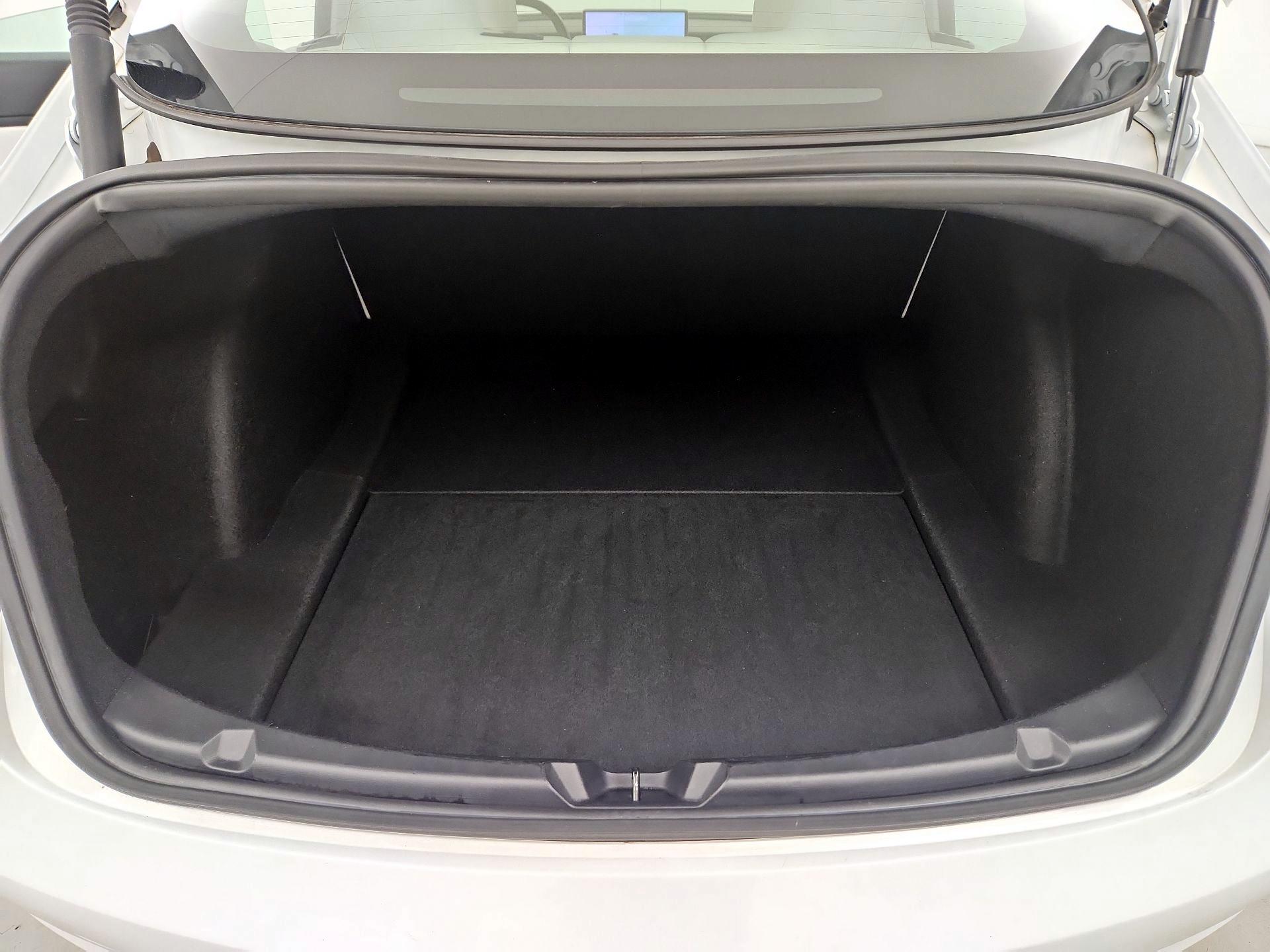 Thumbnail: 2021 Tesla Model 3 - 19