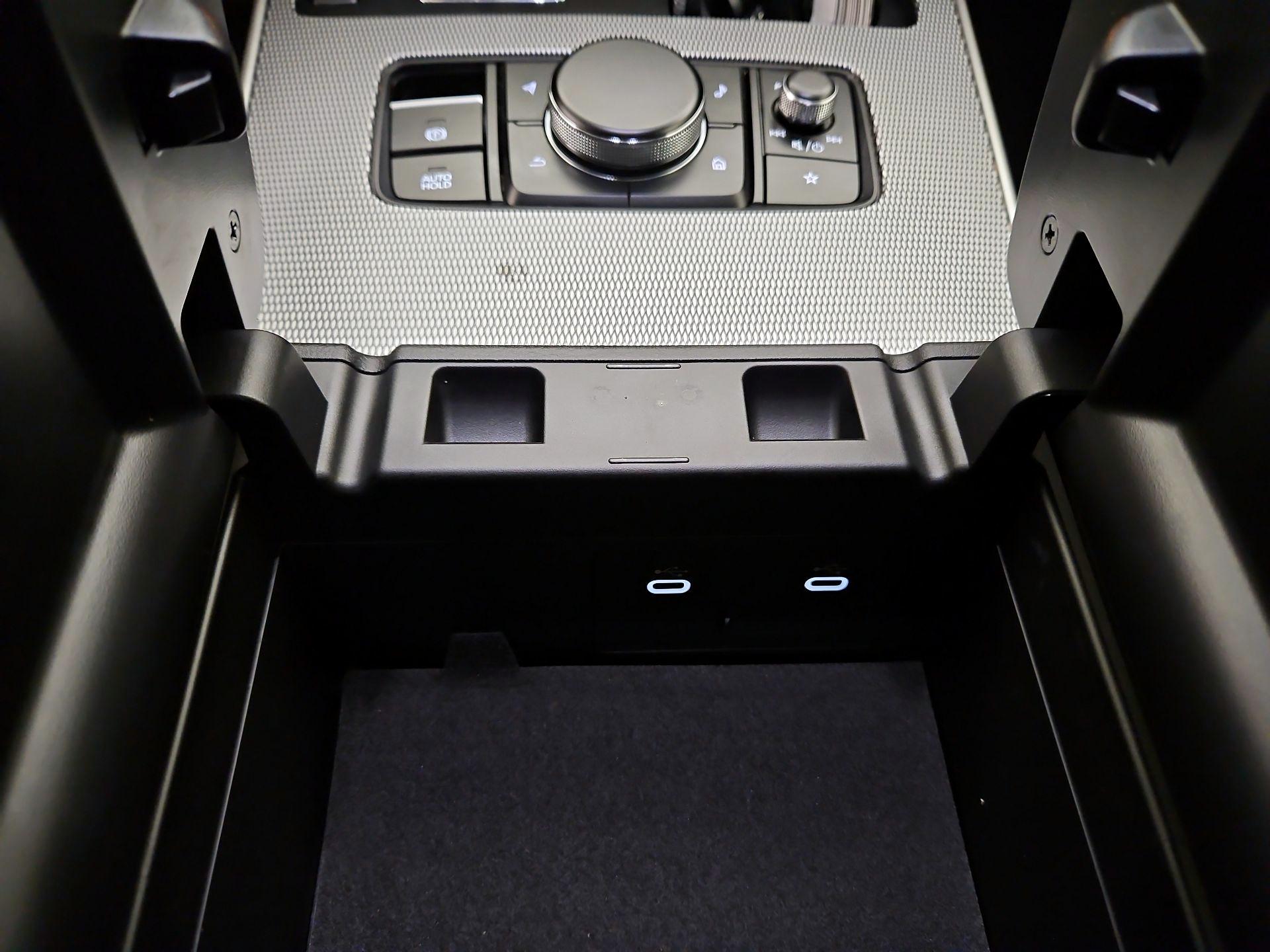 Thumbnail: 2024 Mazda CX-90 - 18