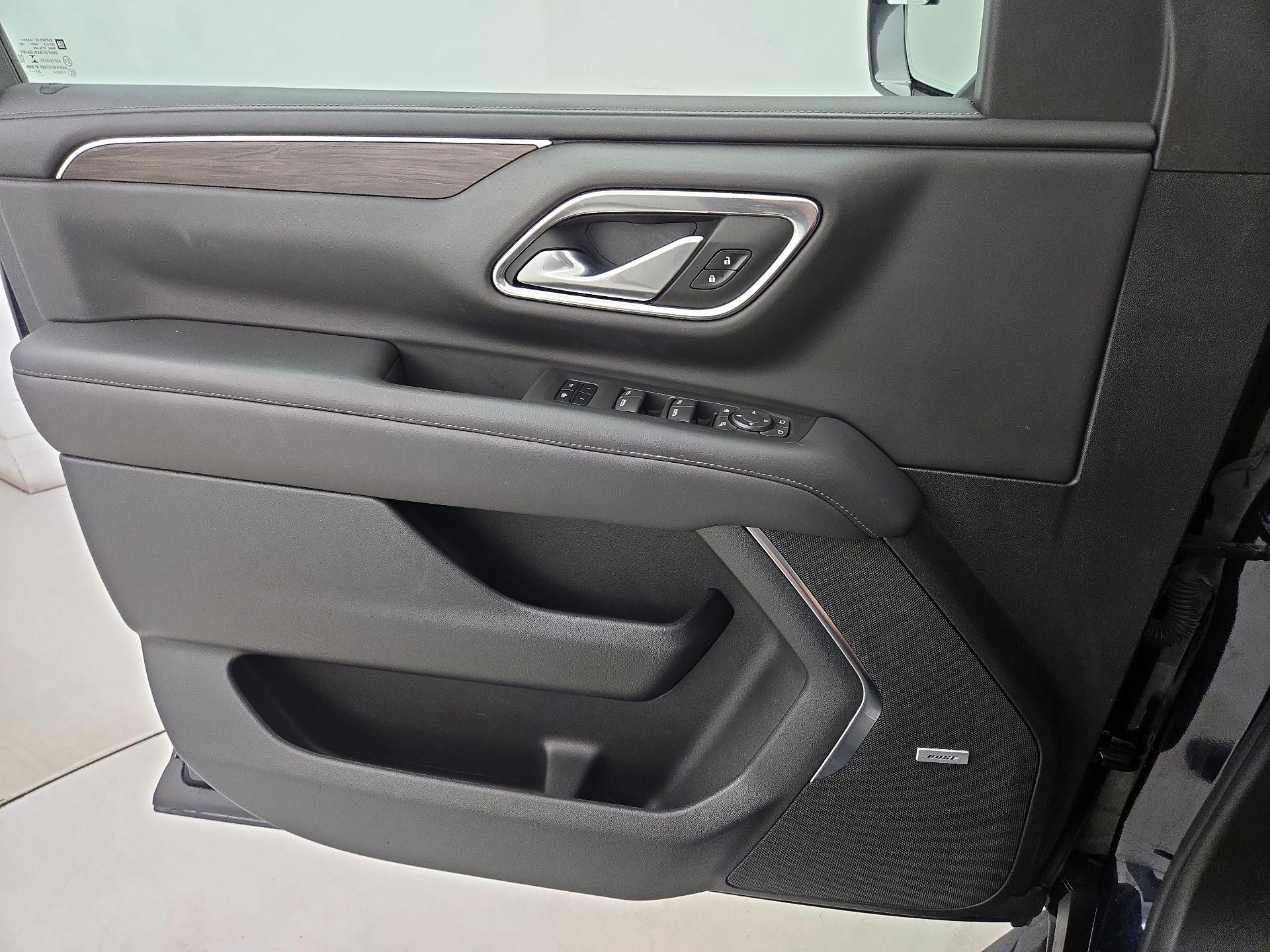 Thumbnail: 2022 Chevrolet Suburban - 12