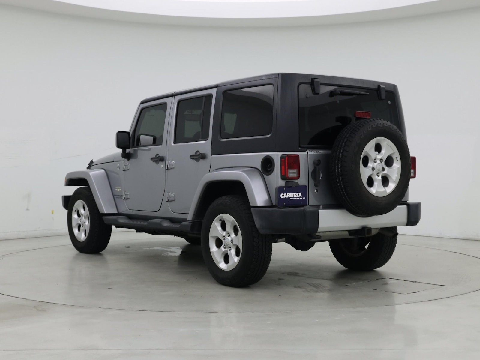 2015 Jeep Wrangler Unlimited Sahara - Photo 3