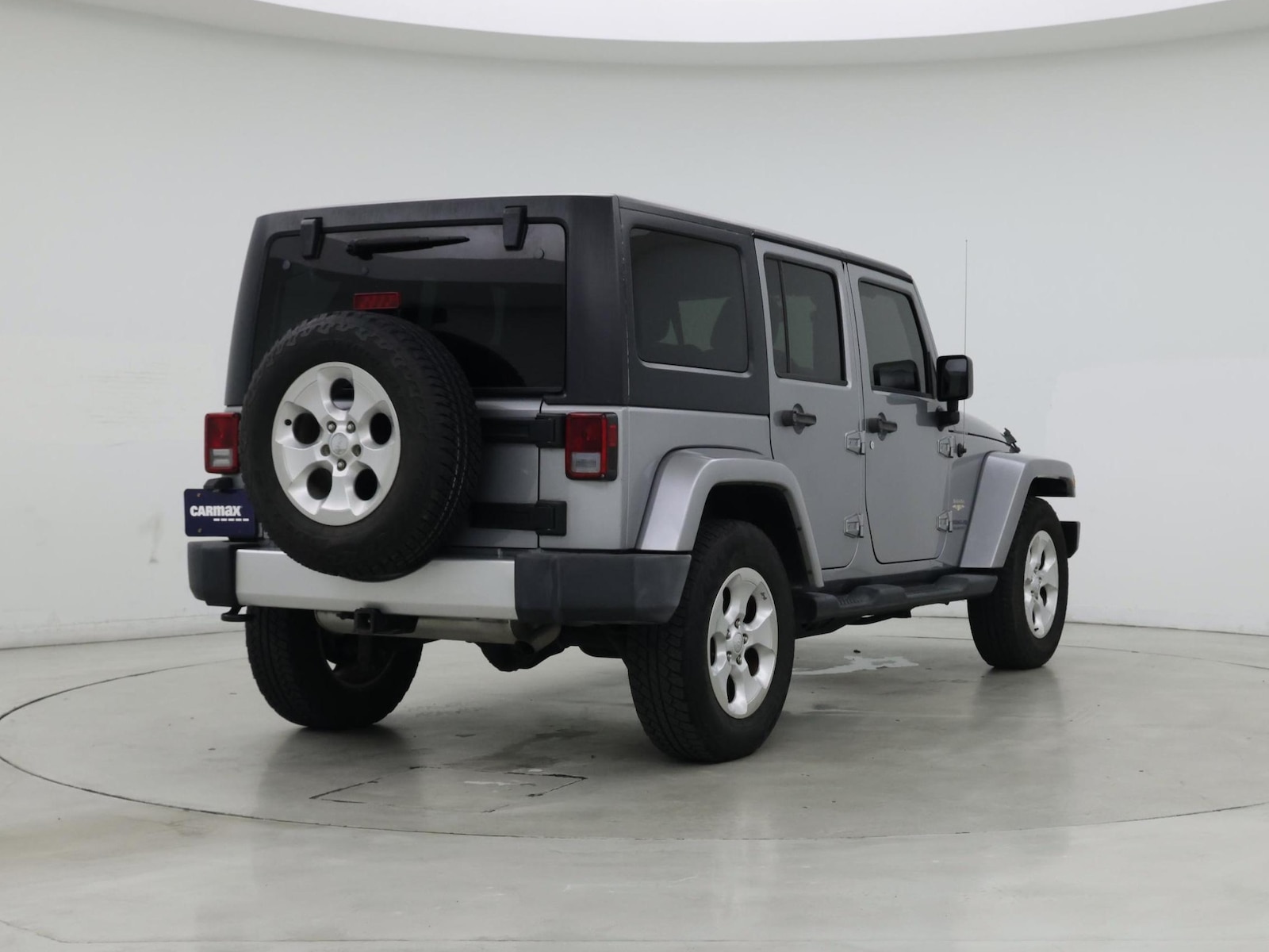 2015 Jeep Wrangler Unlimited Sahara - Photo 9