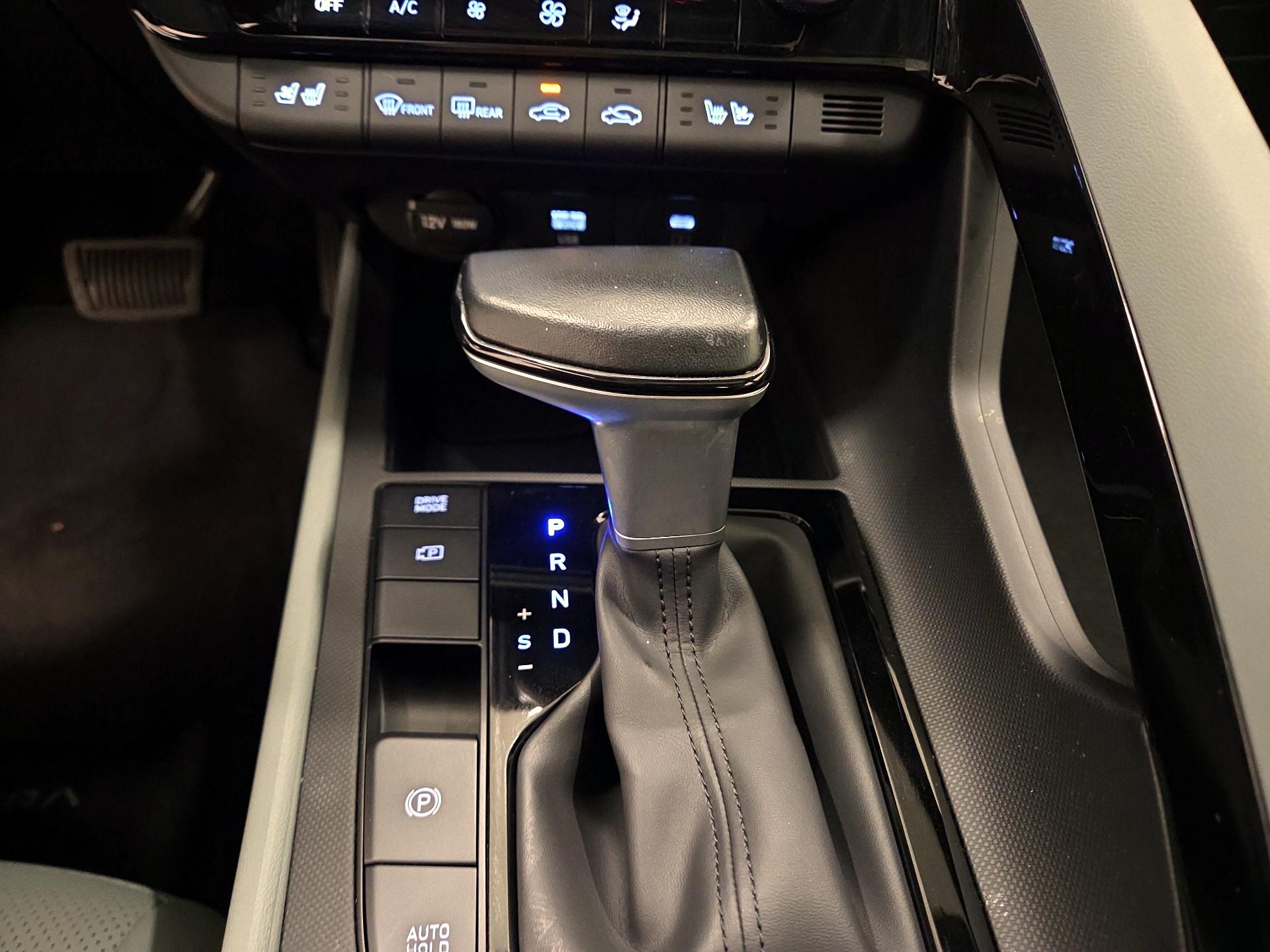 Thumbnail: 2025 Hyundai Elantra - 18
