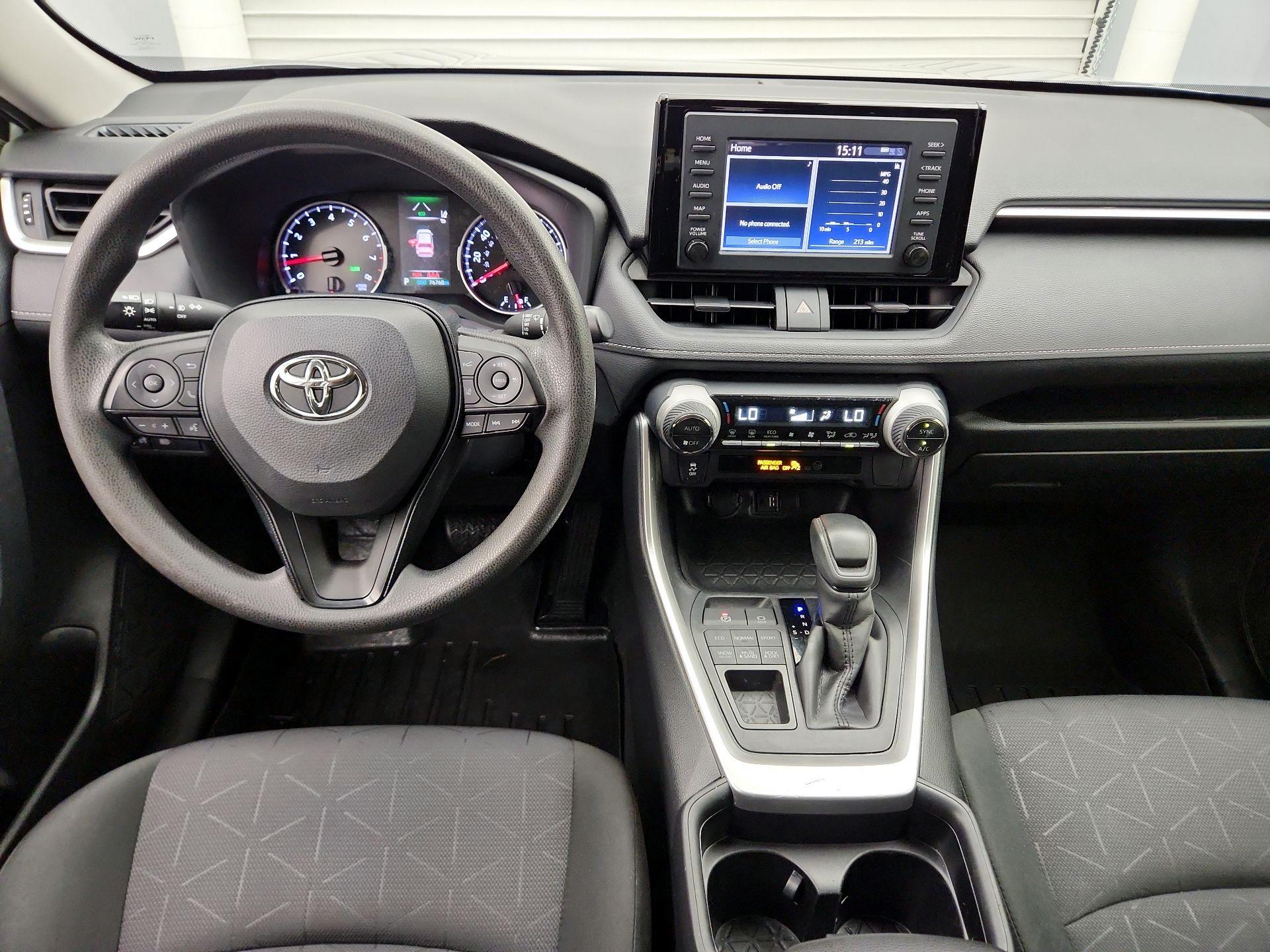 Thumbnail: 2019 Toyota RAV4 - 9
