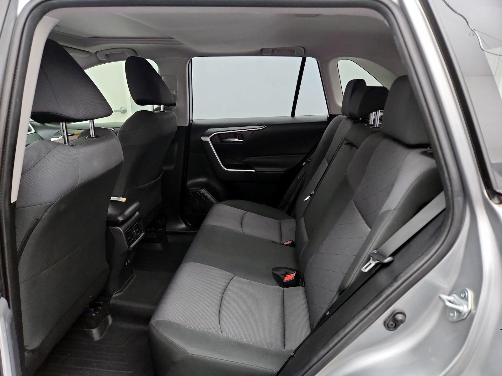 2019 Toyota RAV4 XLE - Photo 21