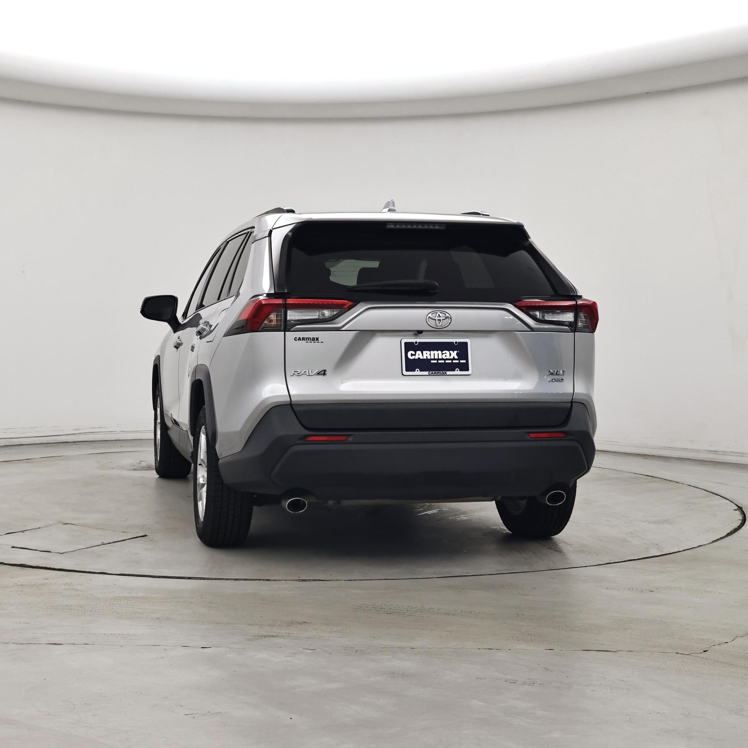 Thumbnail: 2019 Toyota RAV4 - 6
