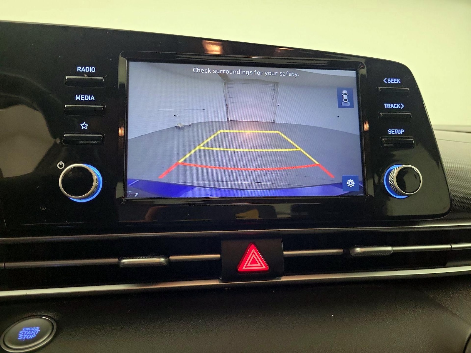 2021 Hyundai Elantra SEL - Photo 15