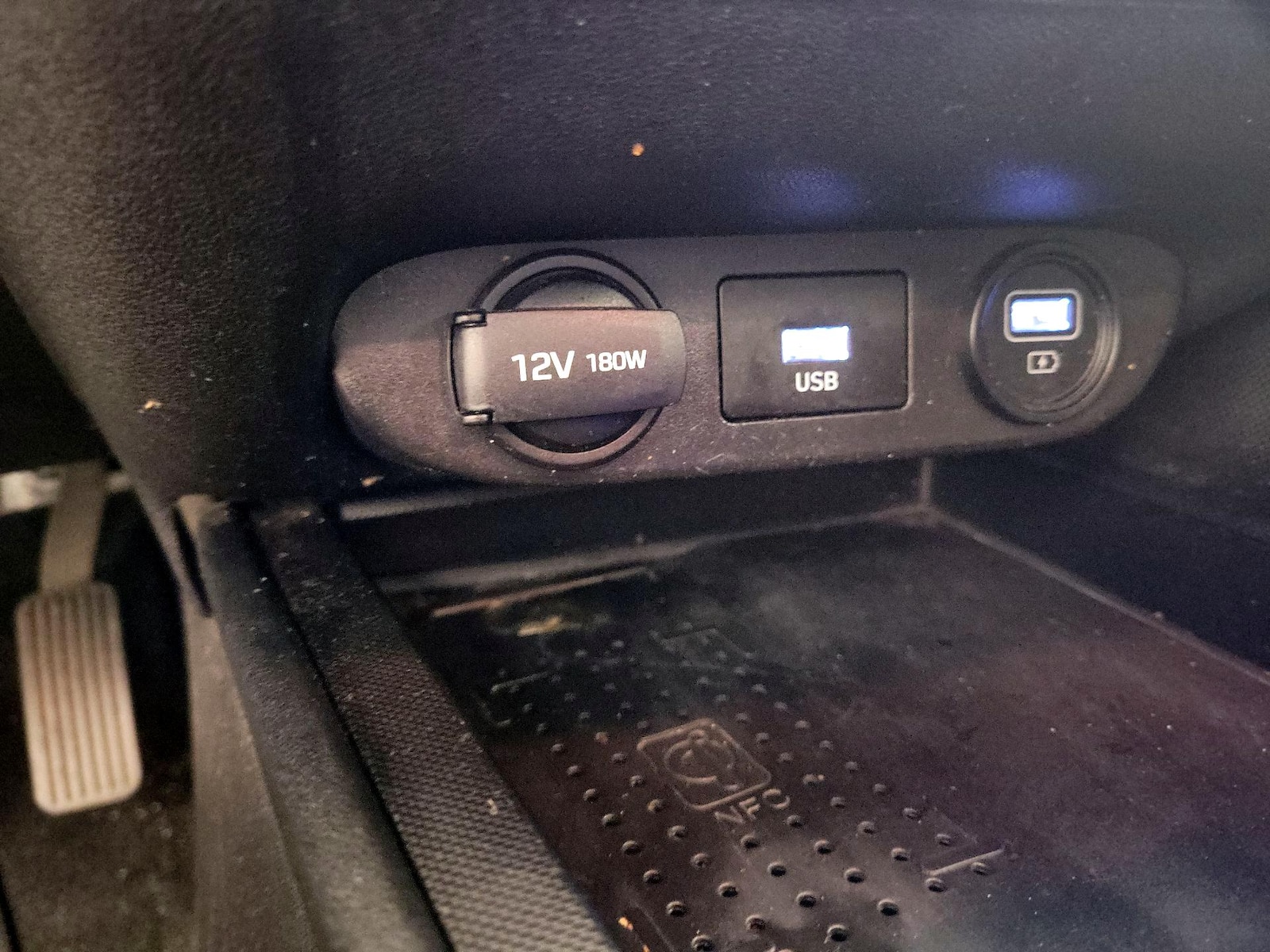 2021 Hyundai Elantra SEL - Photo 19