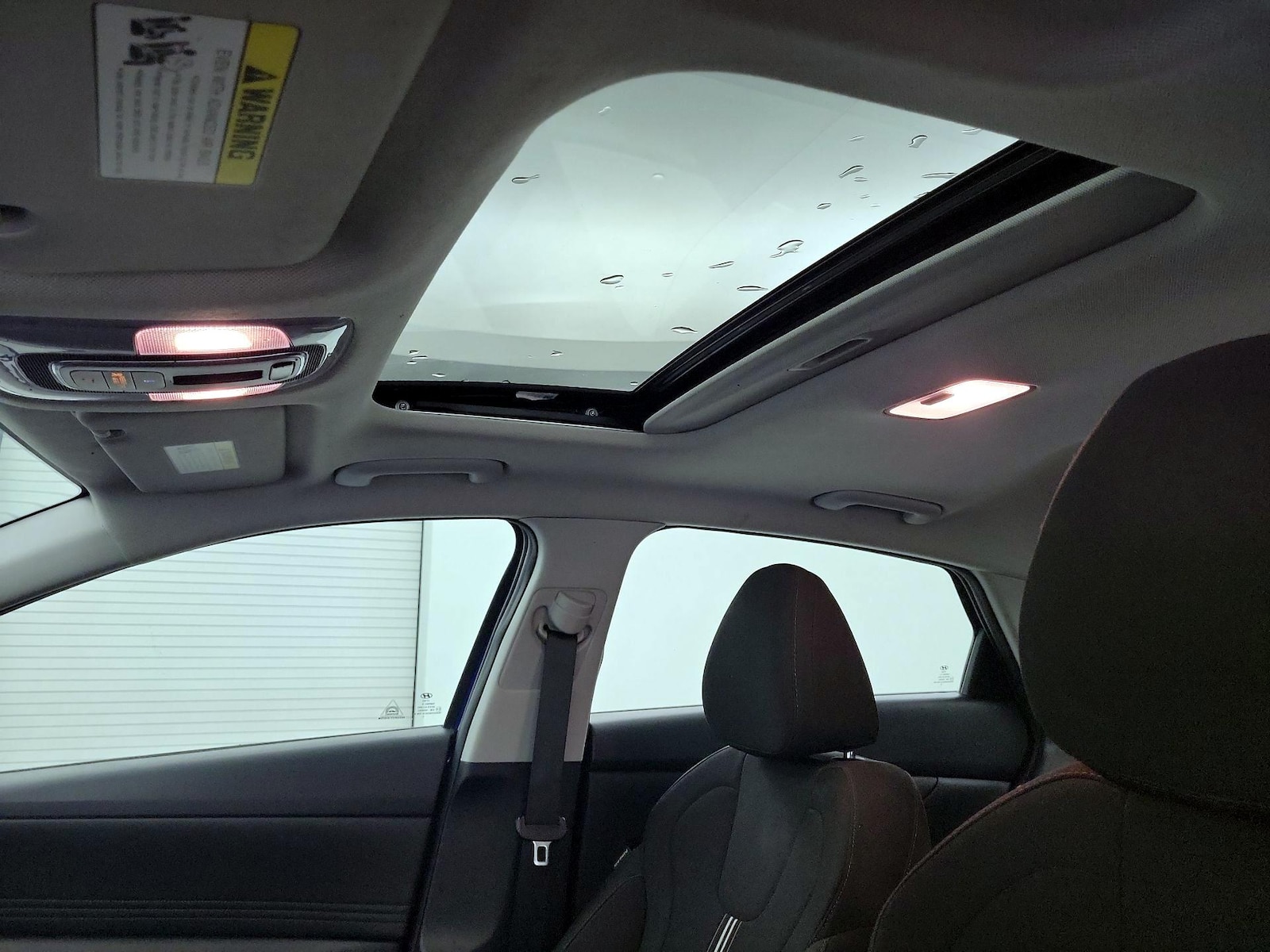 2021 Hyundai Elantra SEL - Photo 20