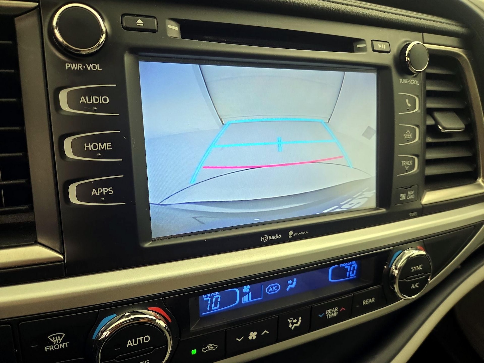 2015 Toyota Highlander XLE - Photo 16