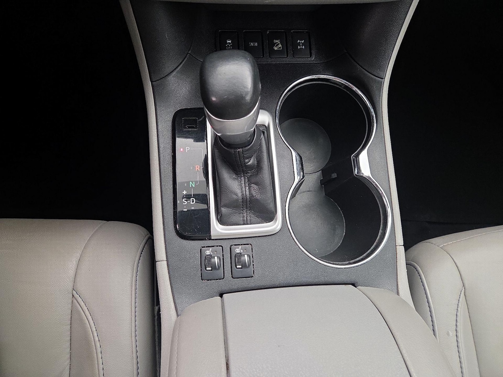 2015 Toyota Highlander XLE - Photo 19