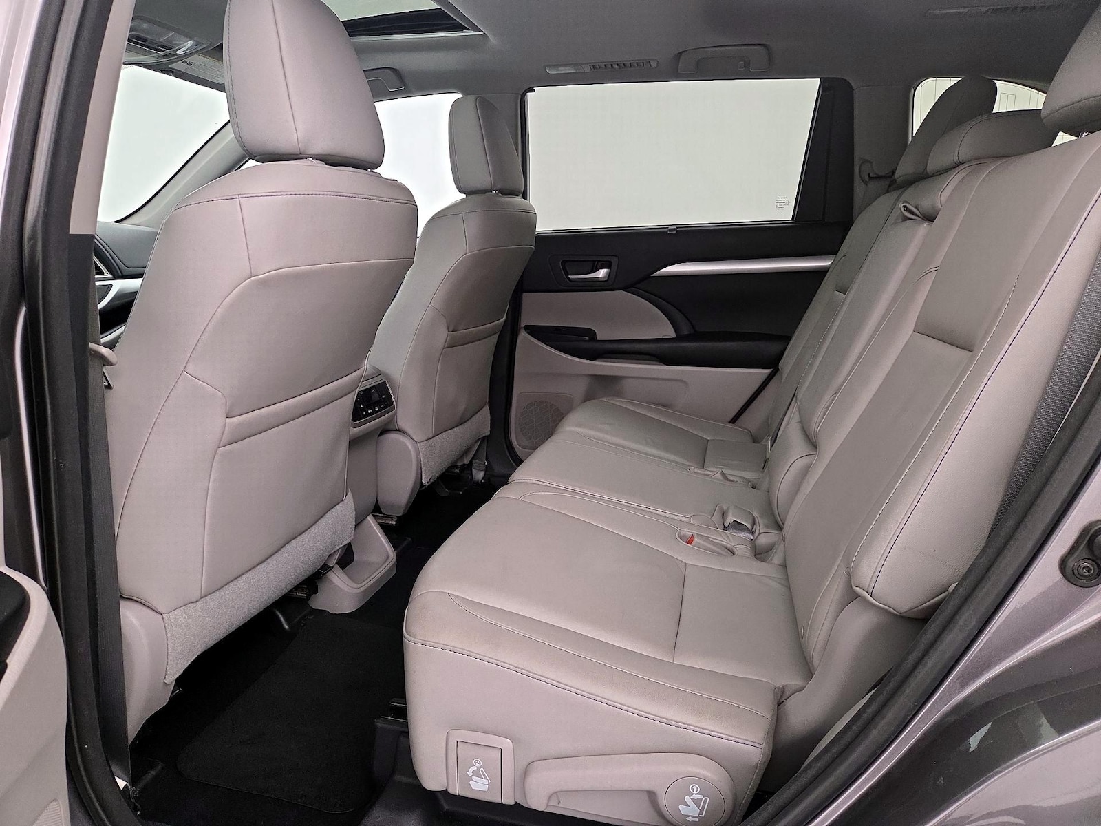 2015 Toyota Highlander XLE - Photo 22