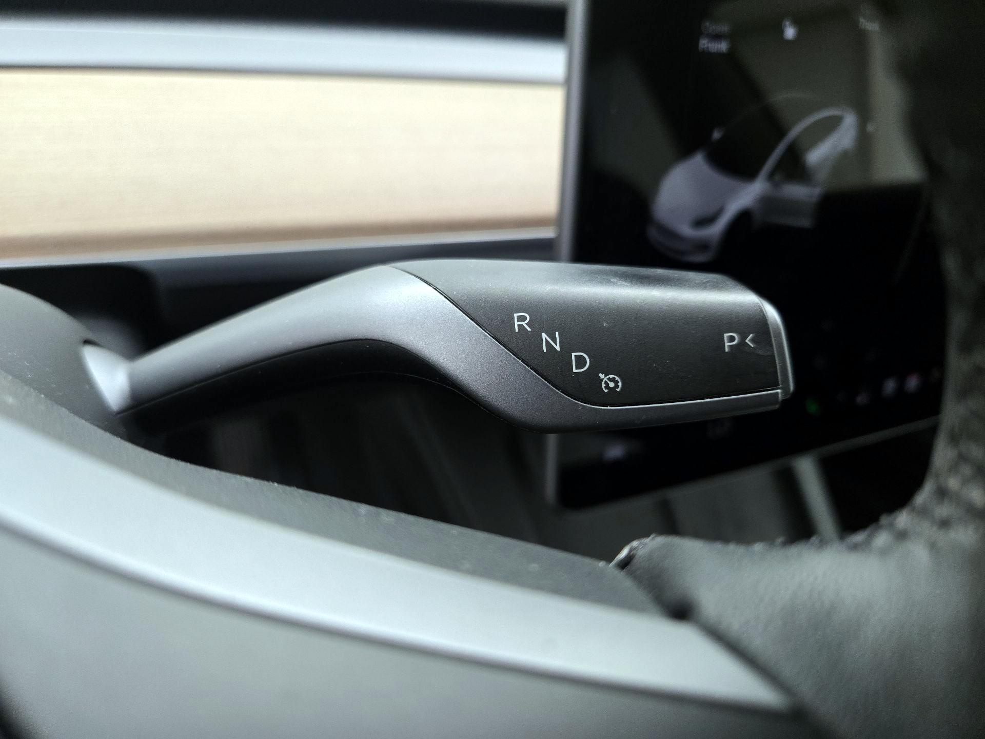 Thumbnail: 2023 Tesla Model 3 - 17
