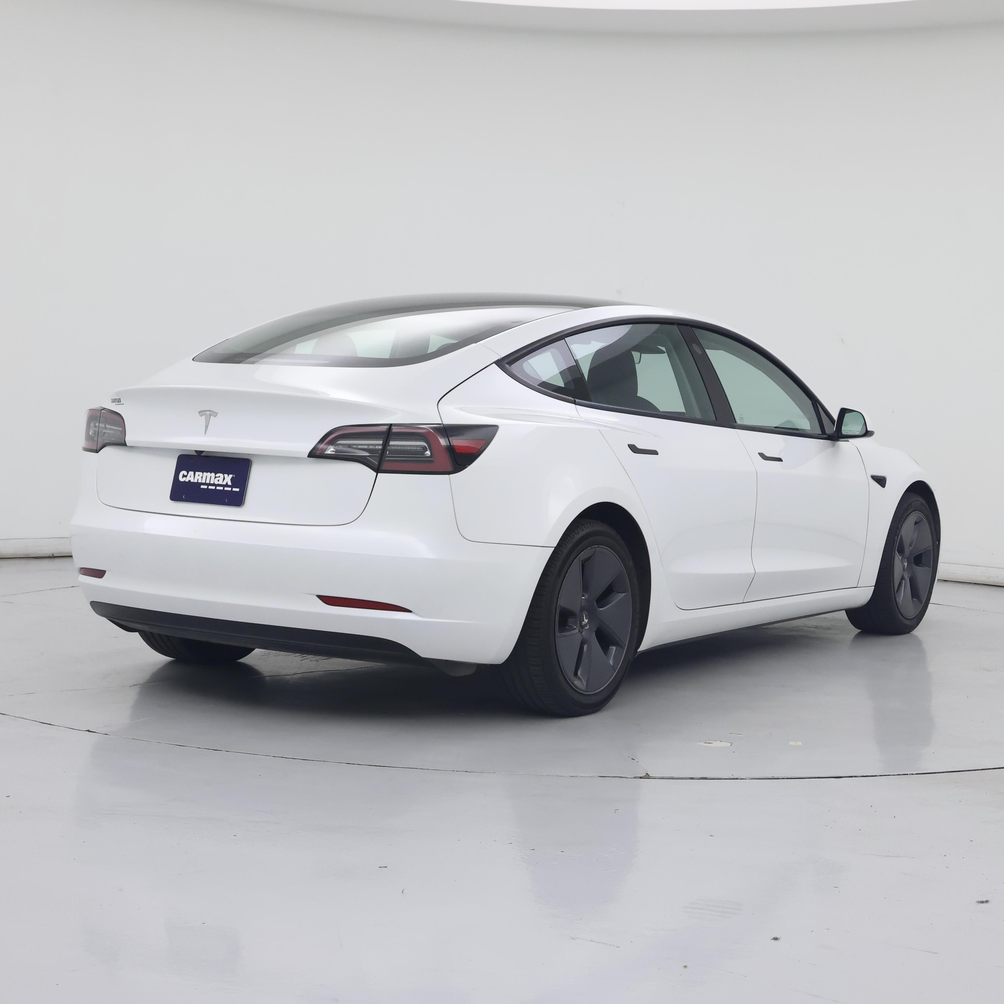 Thumbnail: 2023 Tesla Model 3 - 8