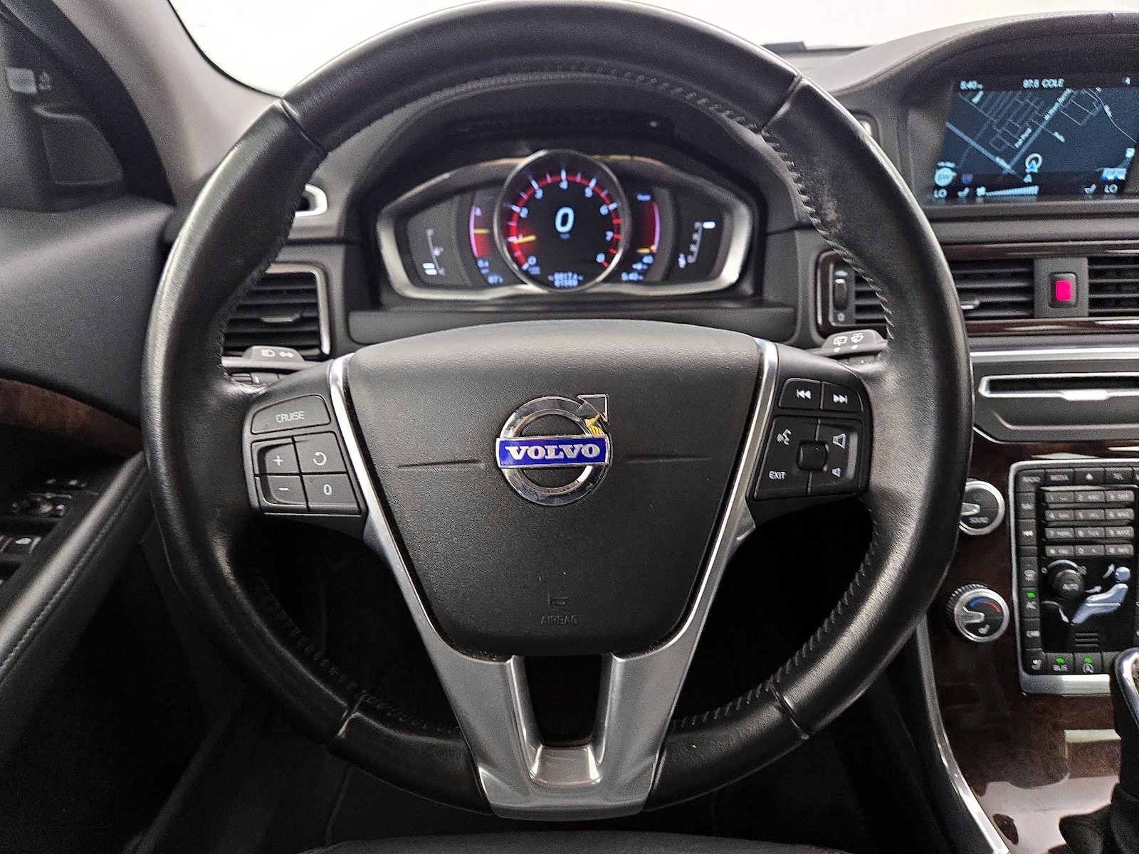 2016 Volvo XC70 Classic Premier - Photo 11