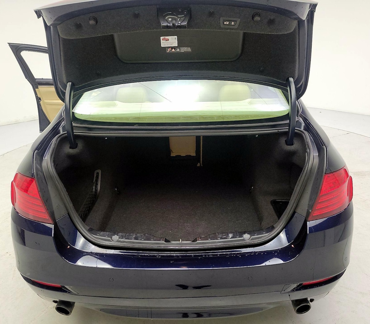 Trunk/Cargo (Seats Up)