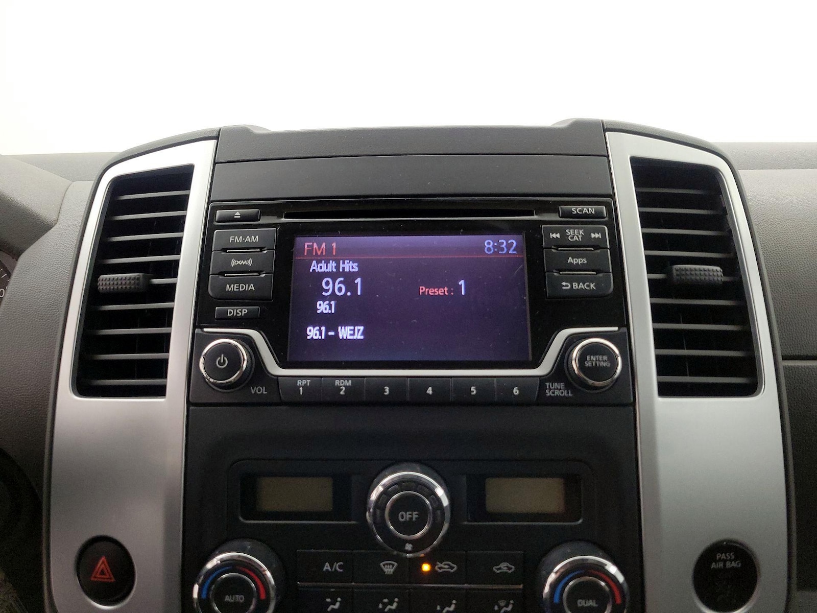 2016 Nissan Frontier SV - Photo 16