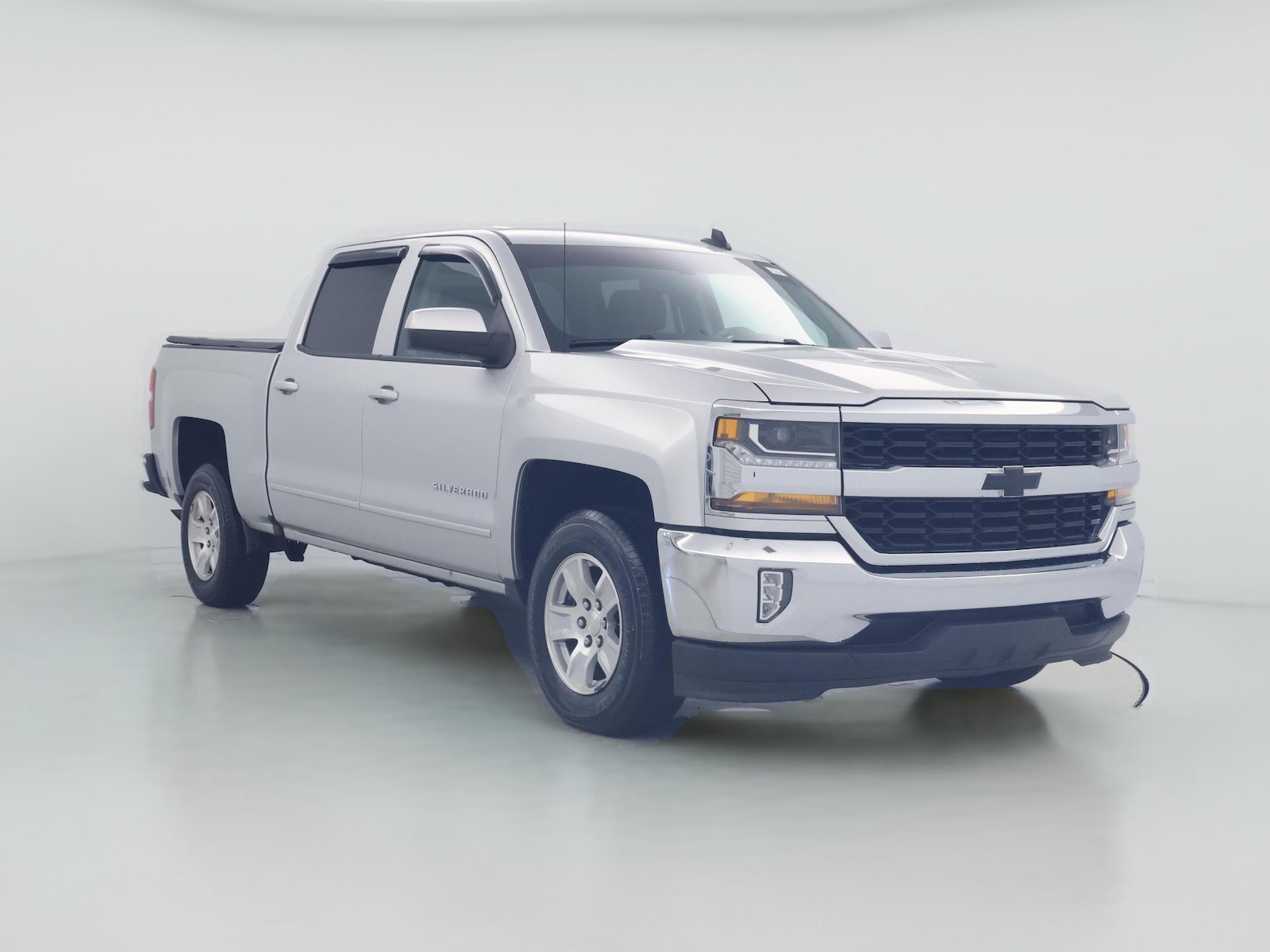 Bed Cover, Bed Liner & Tow Hitch