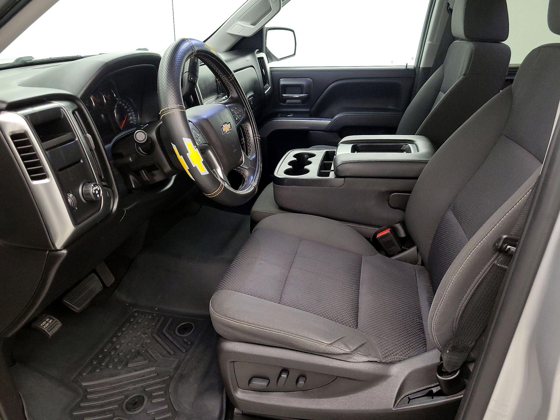 Thumbnail: 2018 Chevrolet Silverado 1500 - 11