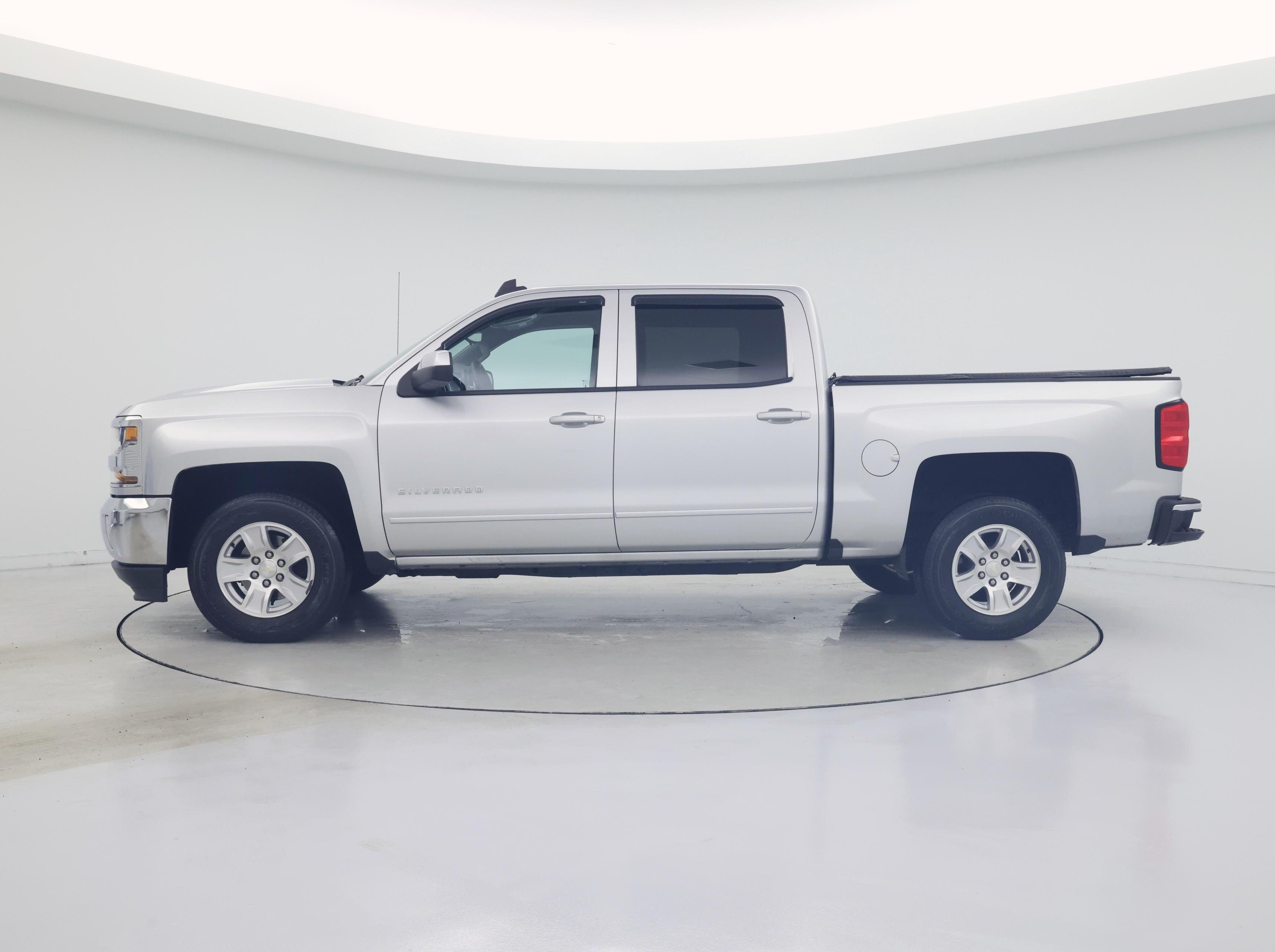Thumbnail: 2018 Chevrolet Silverado 1500 - 3