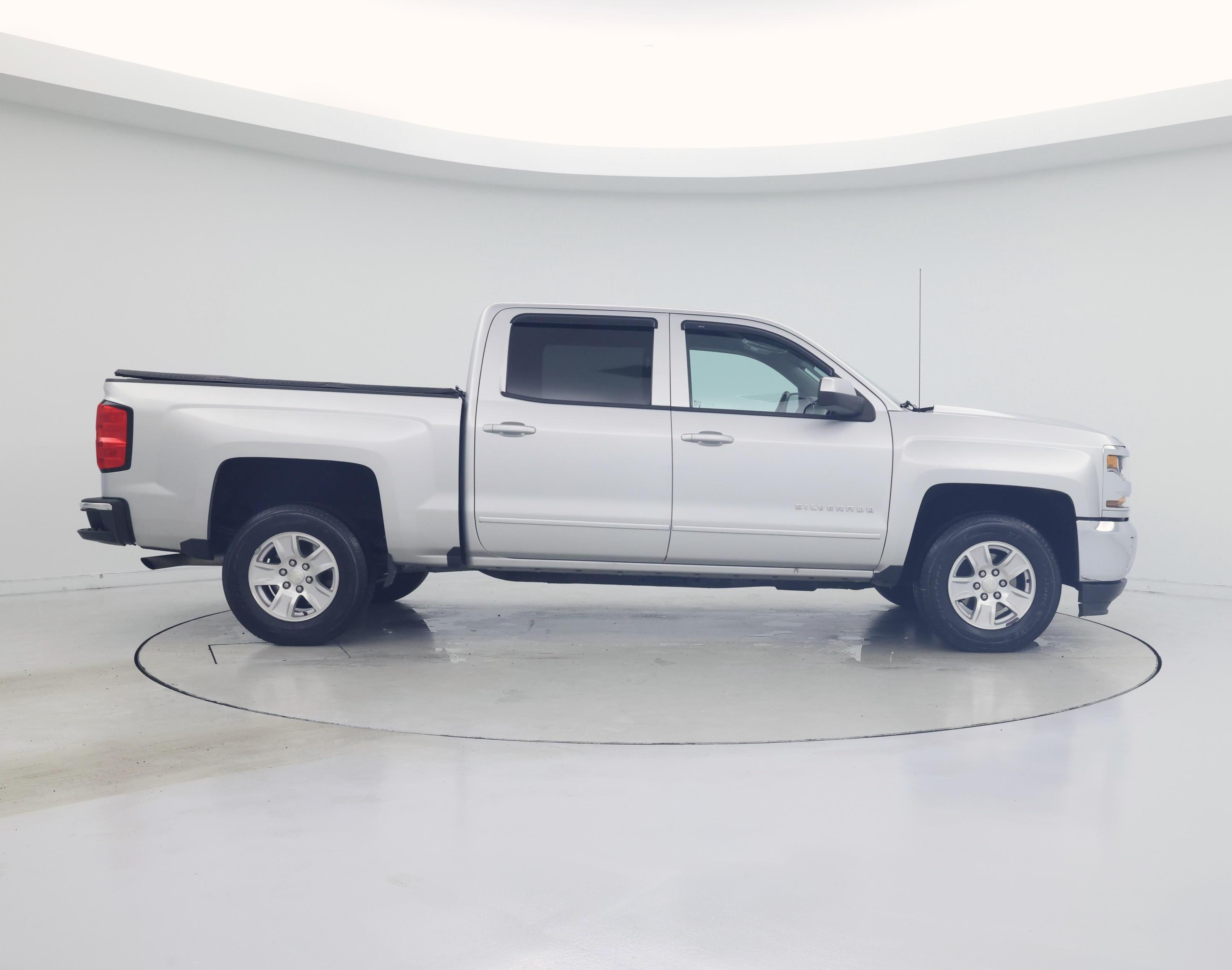 Thumbnail: 2018 Chevrolet Silverado 1500 - 7