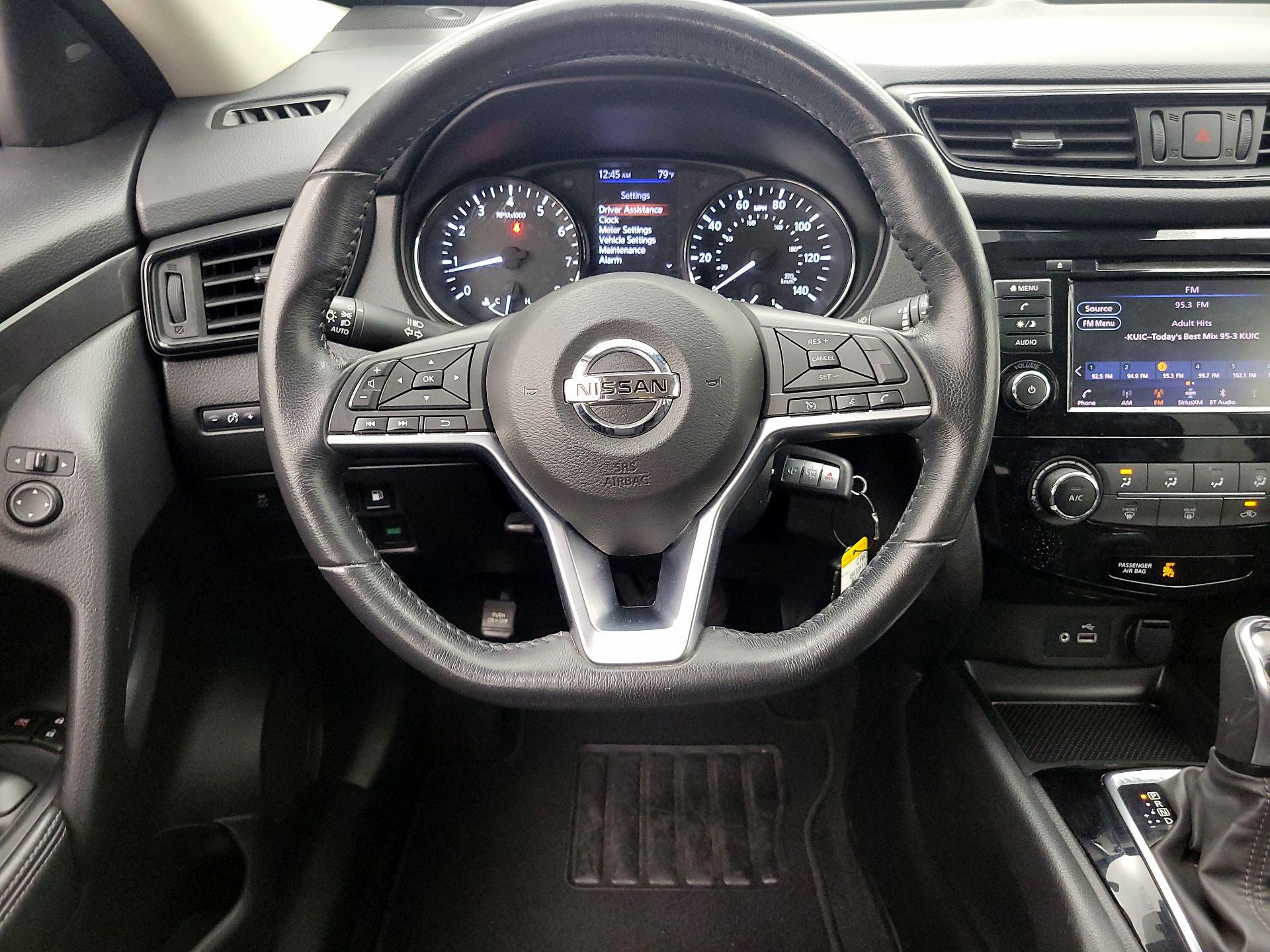 Thumbnail: 2020 Nissan Rogue - 10