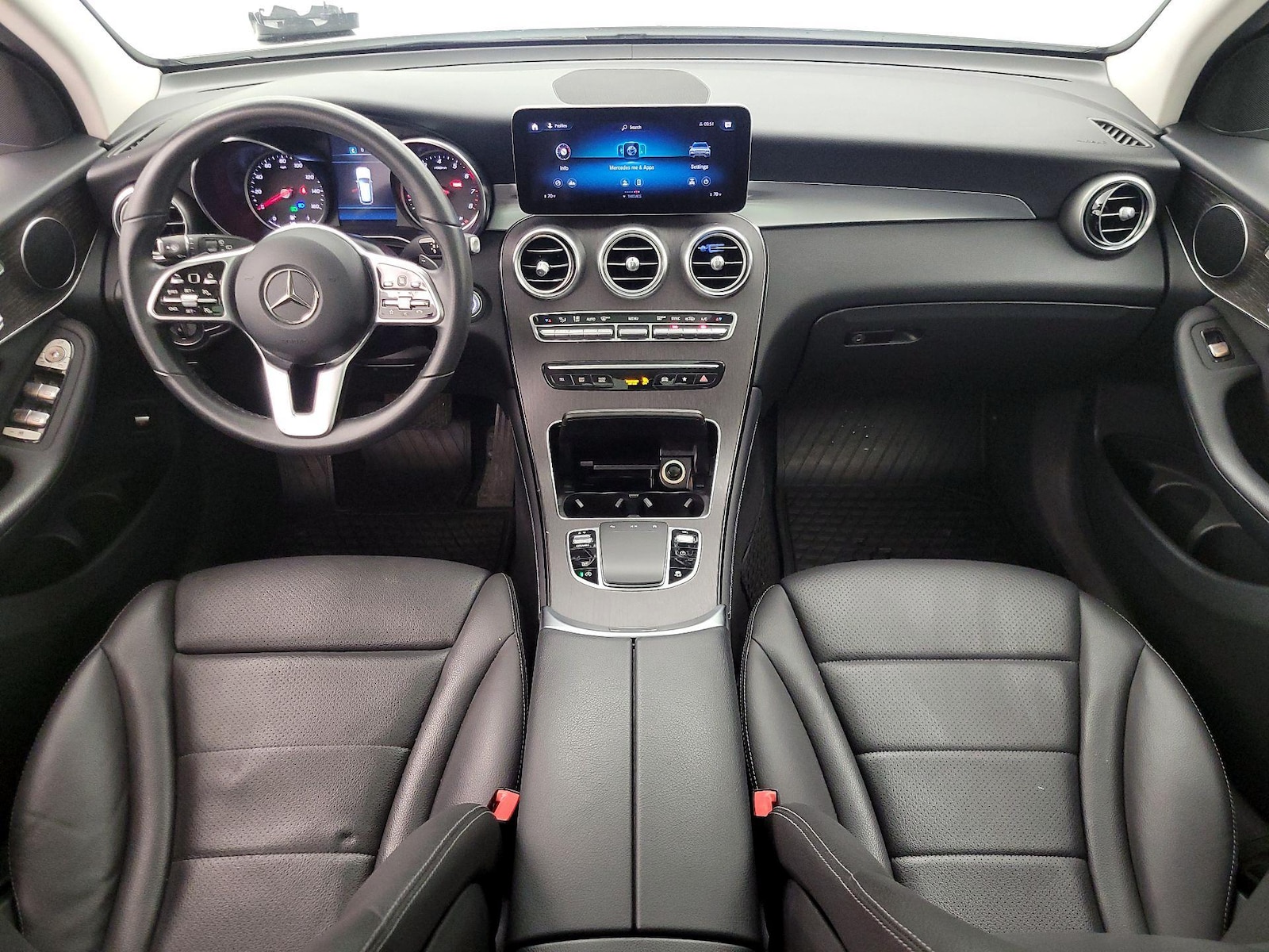 2020 Mercedes-Benz GLC GLC300 - Photo 10