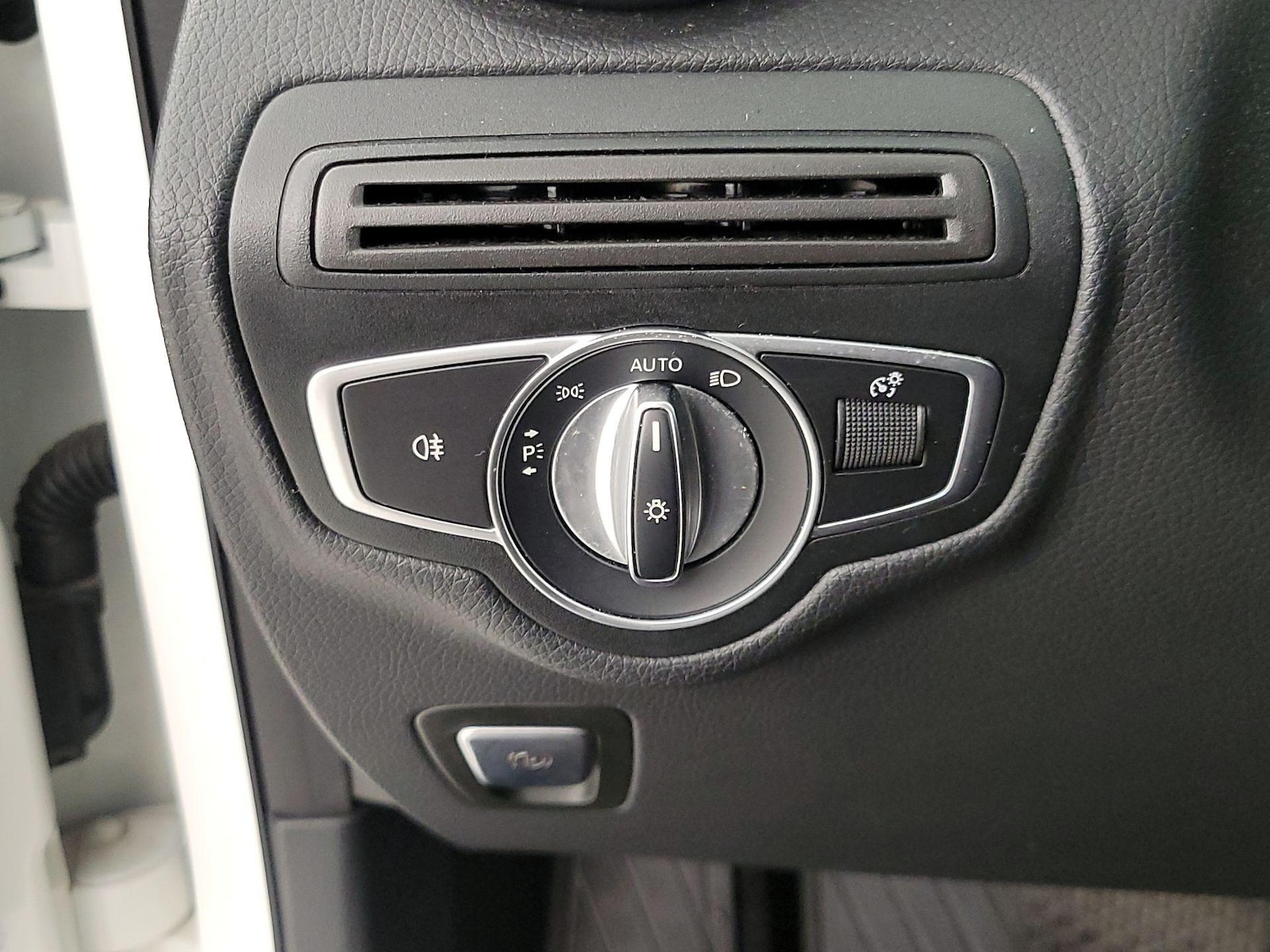 2020 Mercedes-Benz GLC GLC300 - Photo 14