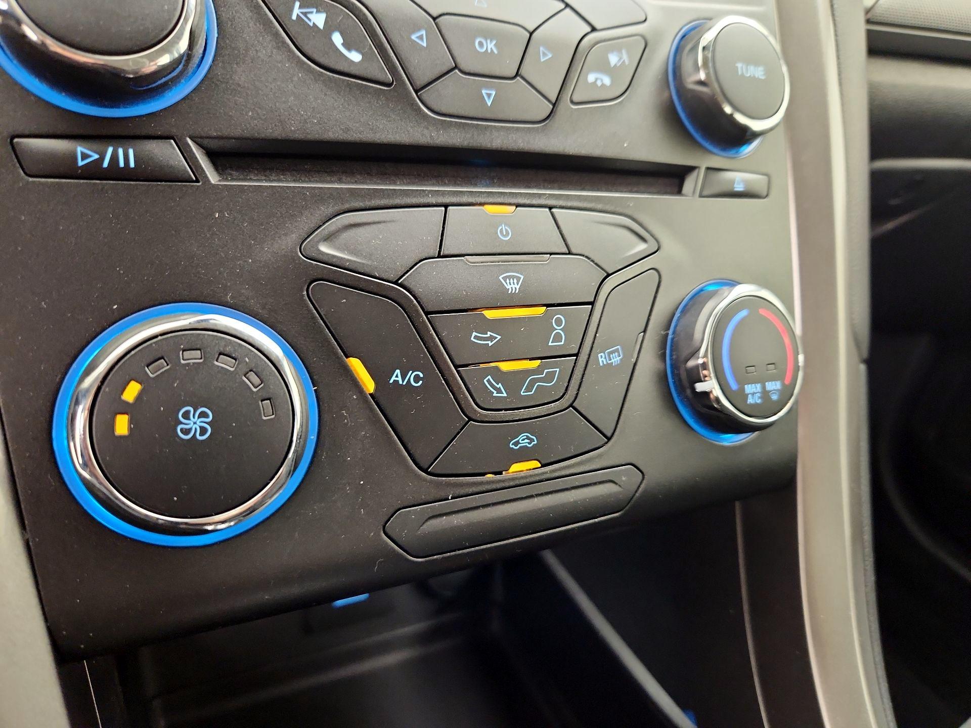Thumbnail: 2018 Ford Fusion - 16